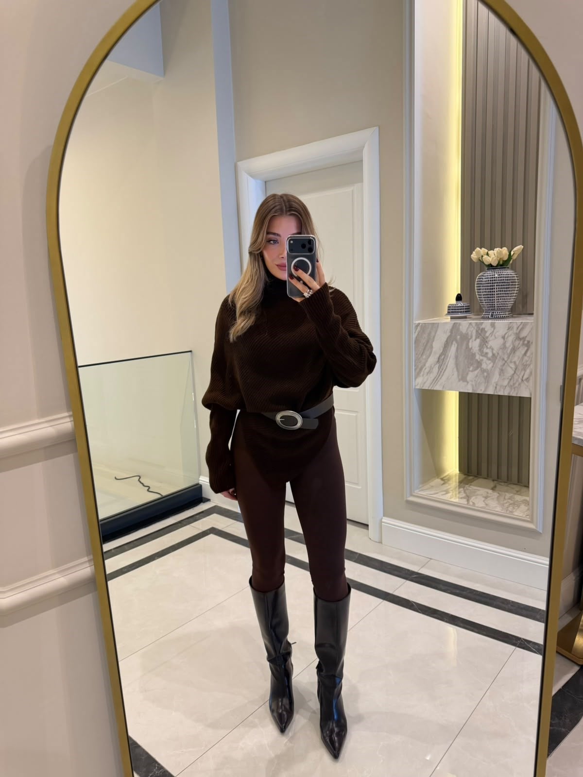 Kahve Kemerli Boğazlı Triko Kazak-0785