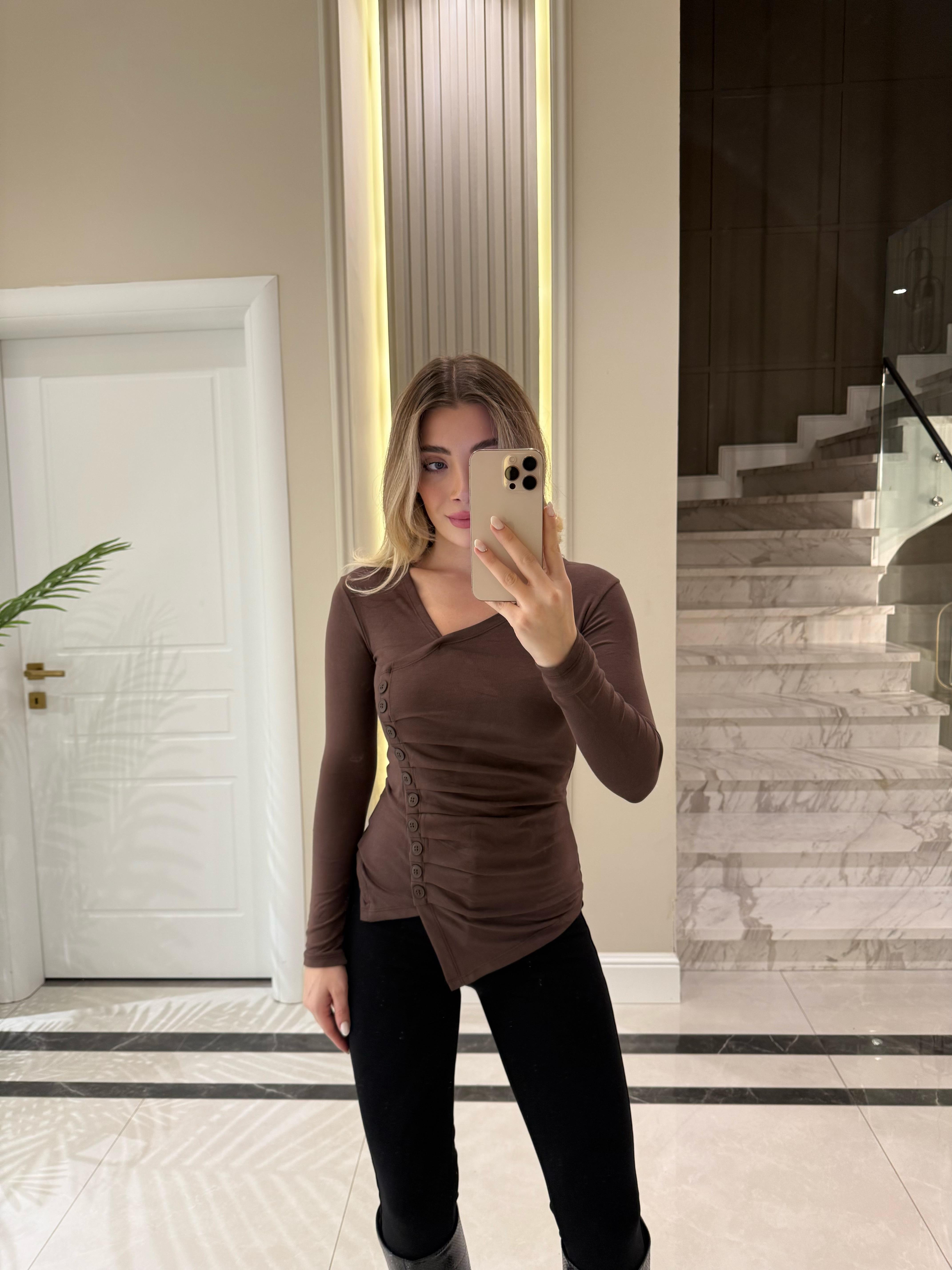 Kahve Rengi Yandan Düğmeli Bluz-1074