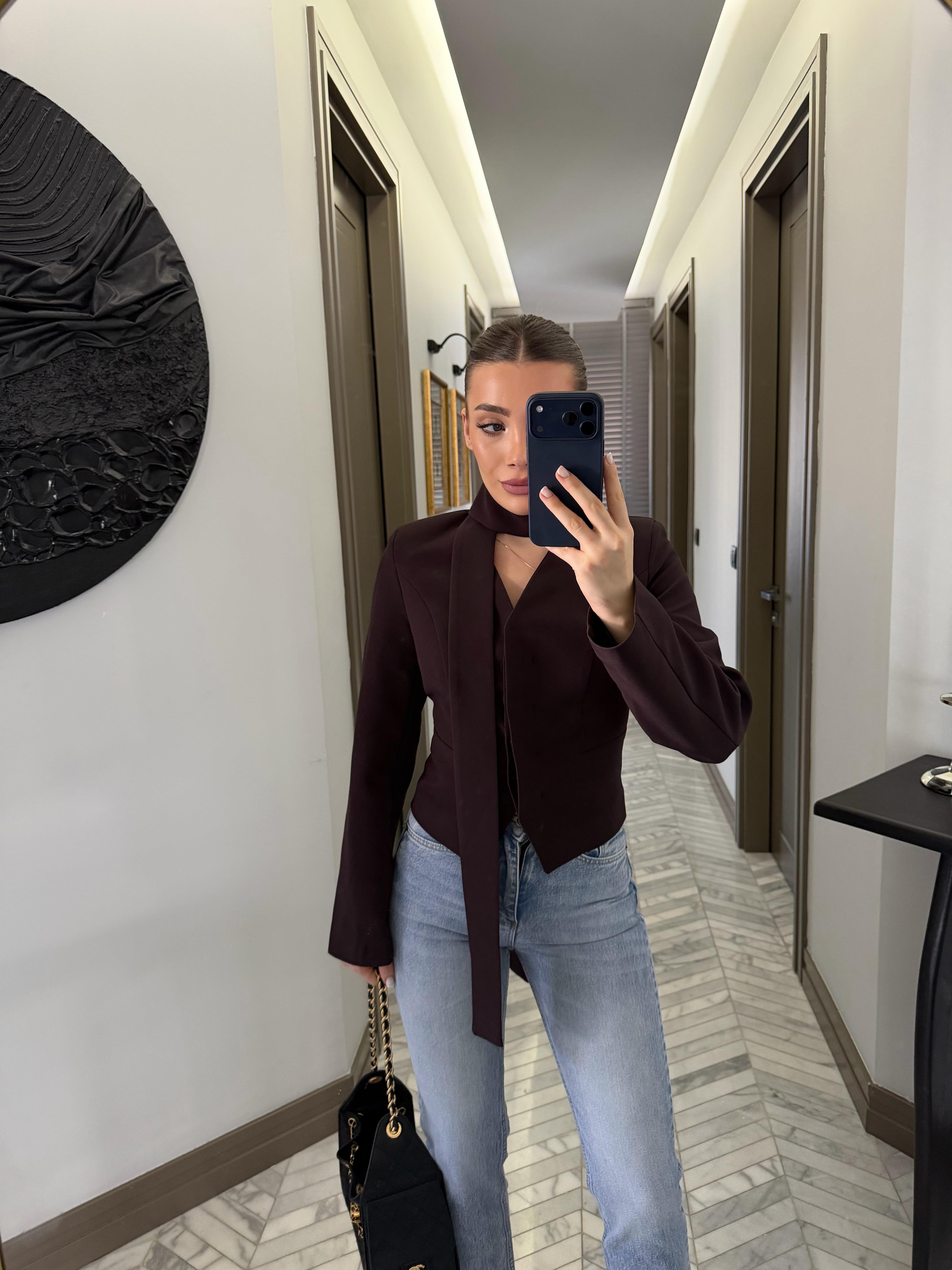 Kahverengi Oturtmalı Kısa Ceket-85175