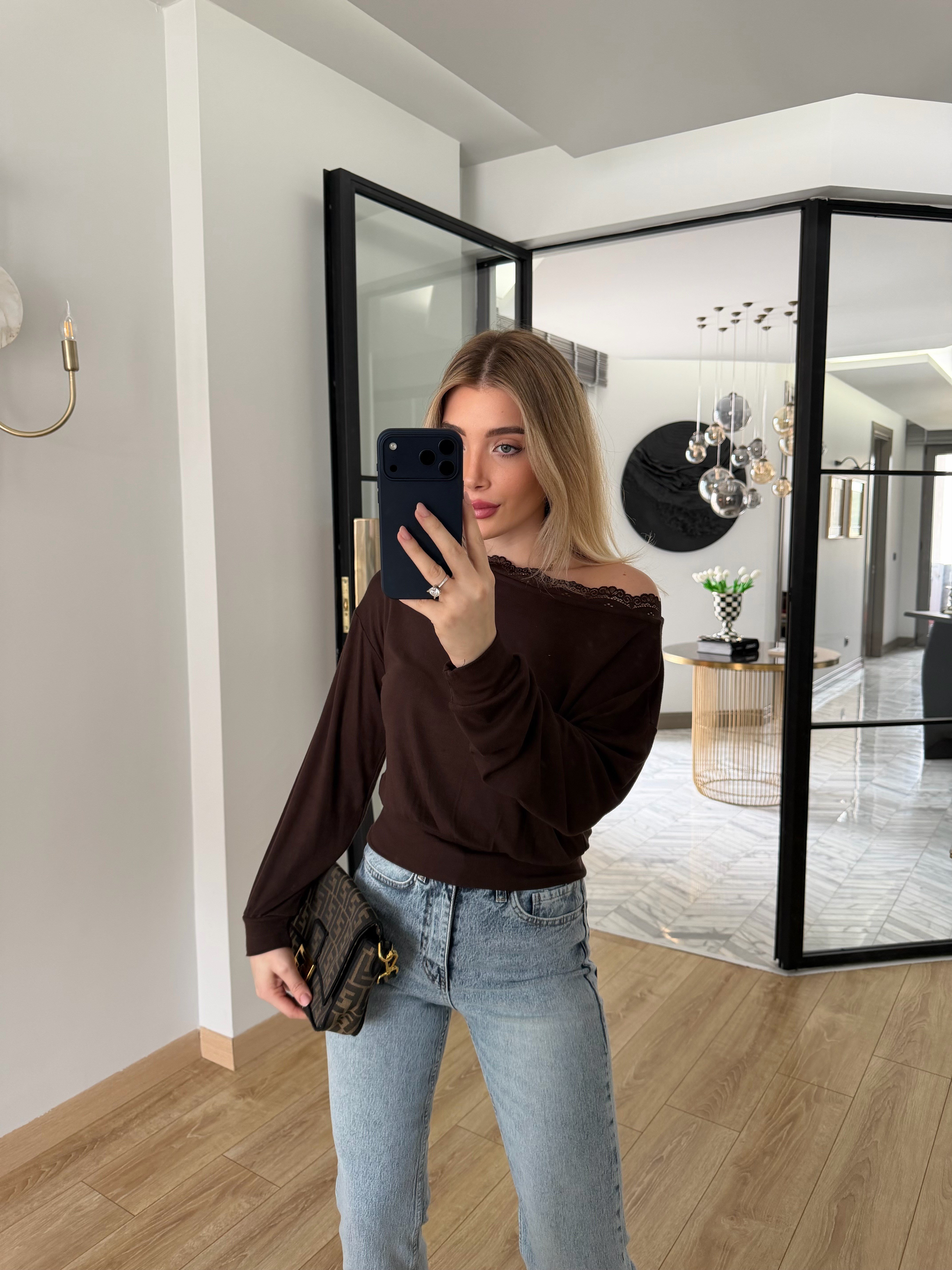 Kahverengi Tek Omzu Açık Dantelli Bluz-1013