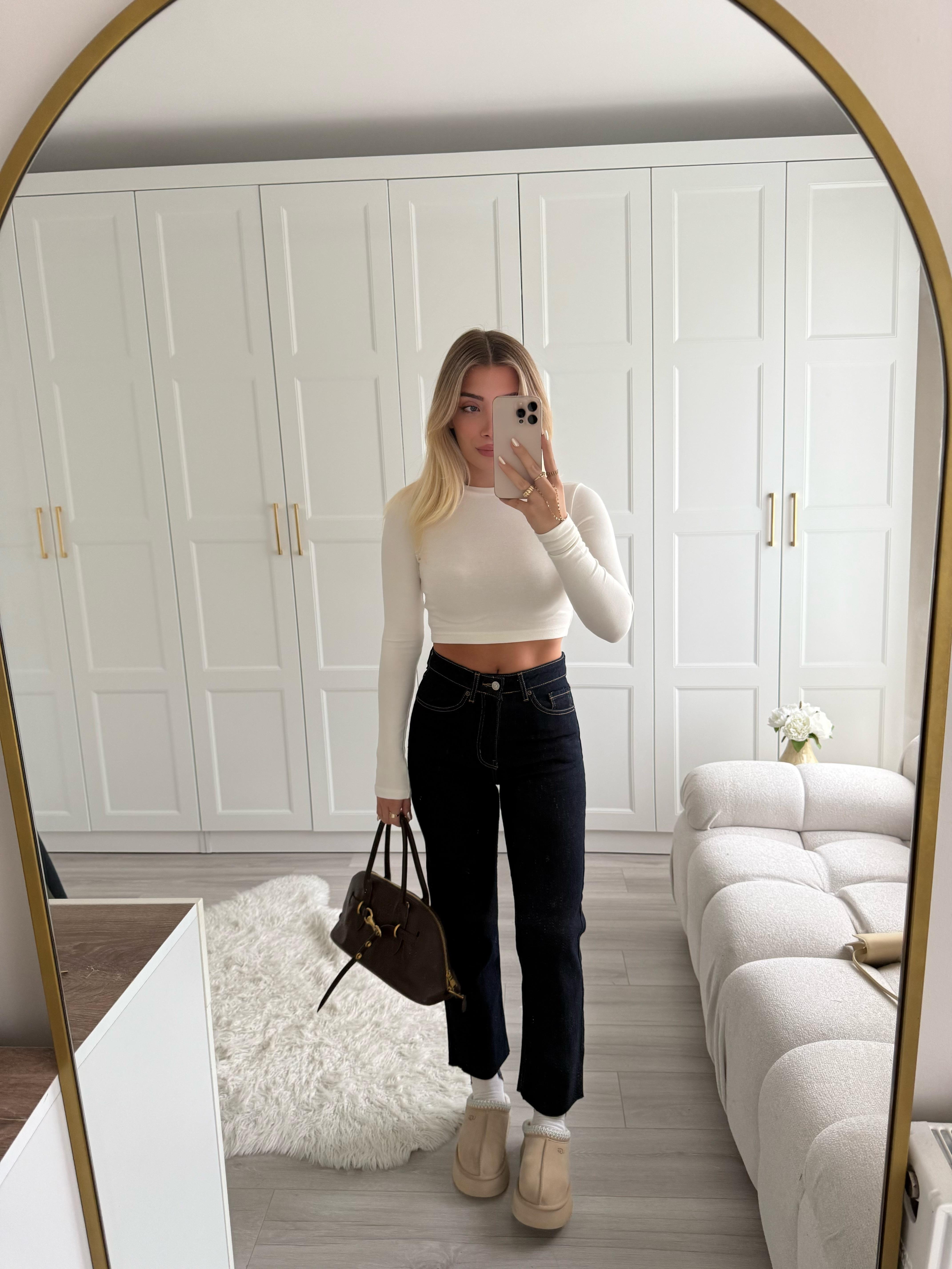 Koyu Lacivert Boyfit Paçası Kesik Jean