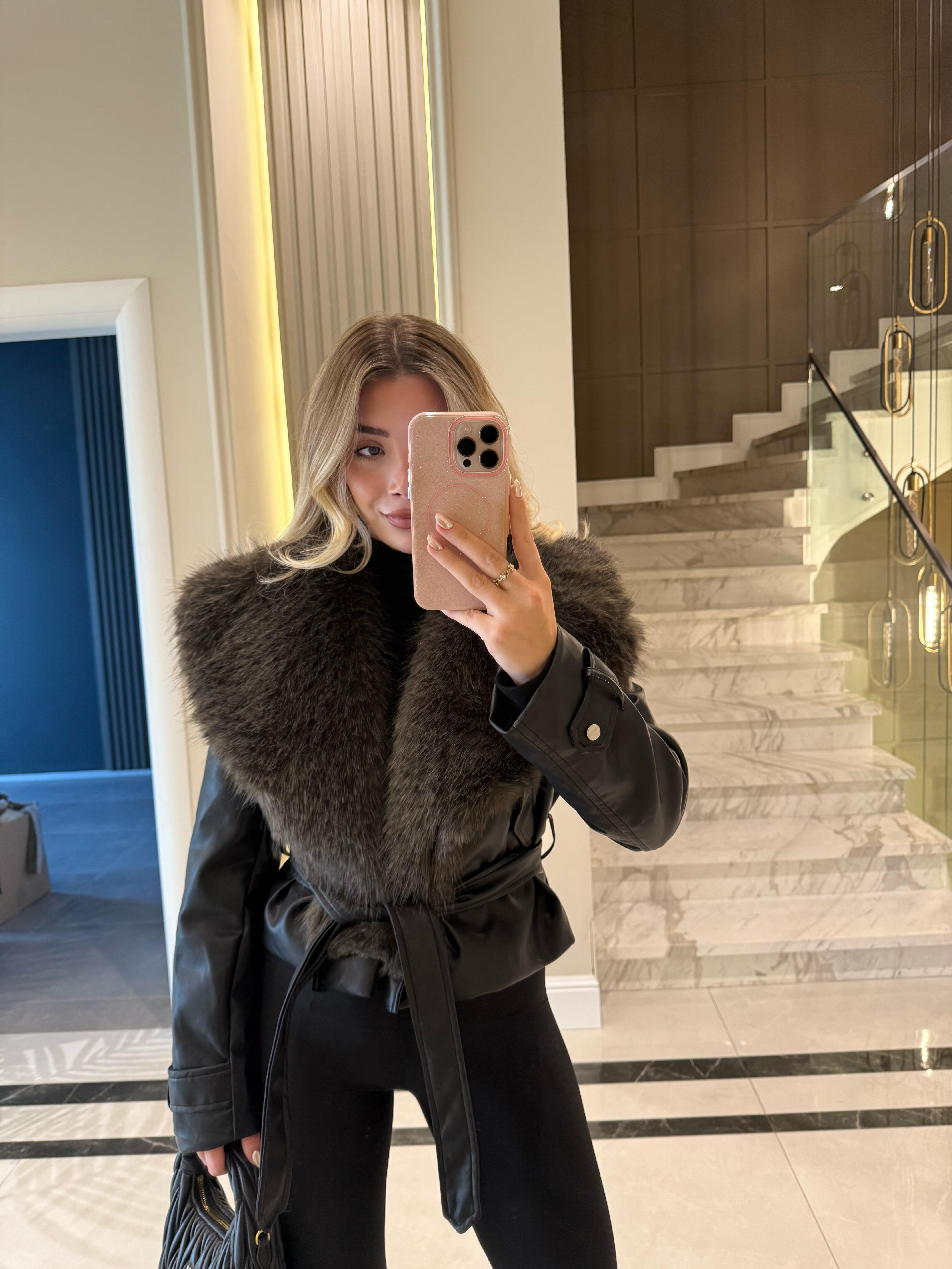 Kürk Yaka Detaylı Deri Ceket 