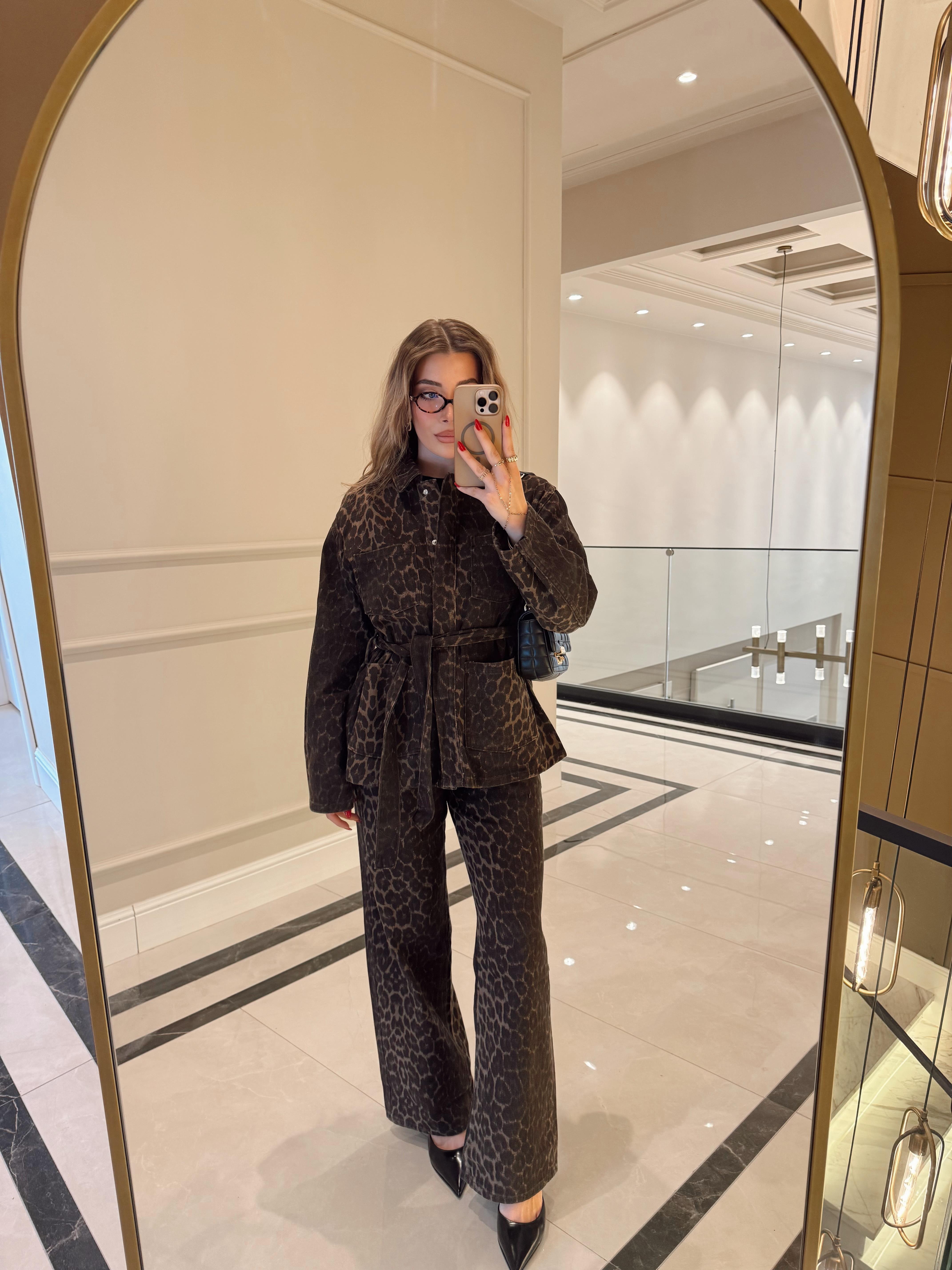 Leopar Desenli Özel Seri Kuşaklı Gabardin Ceket