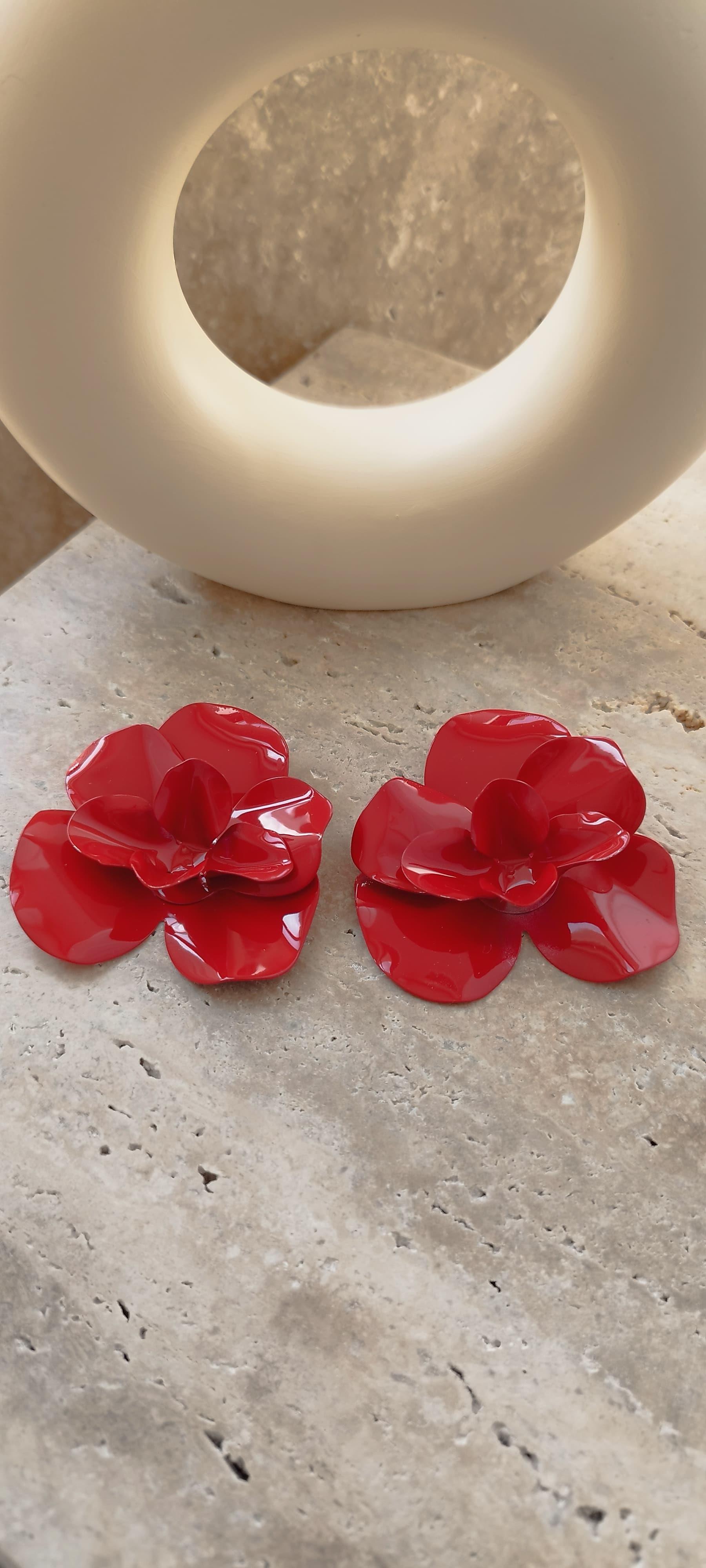 Marka Model Maria Kırmızı Çiçek Küpe 