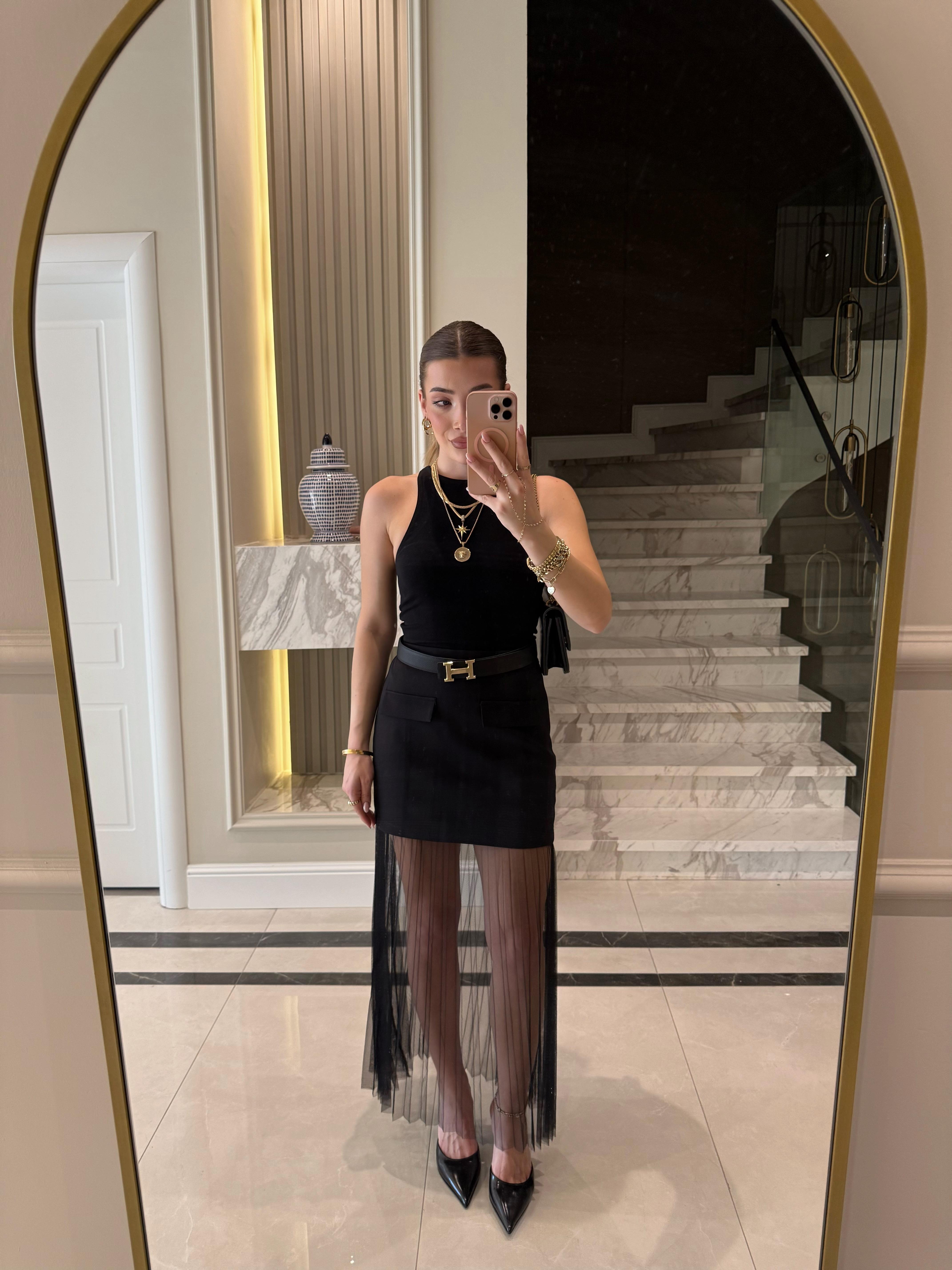 Siyah Altı Piliseli Tüllü Tasarım Etek-QS