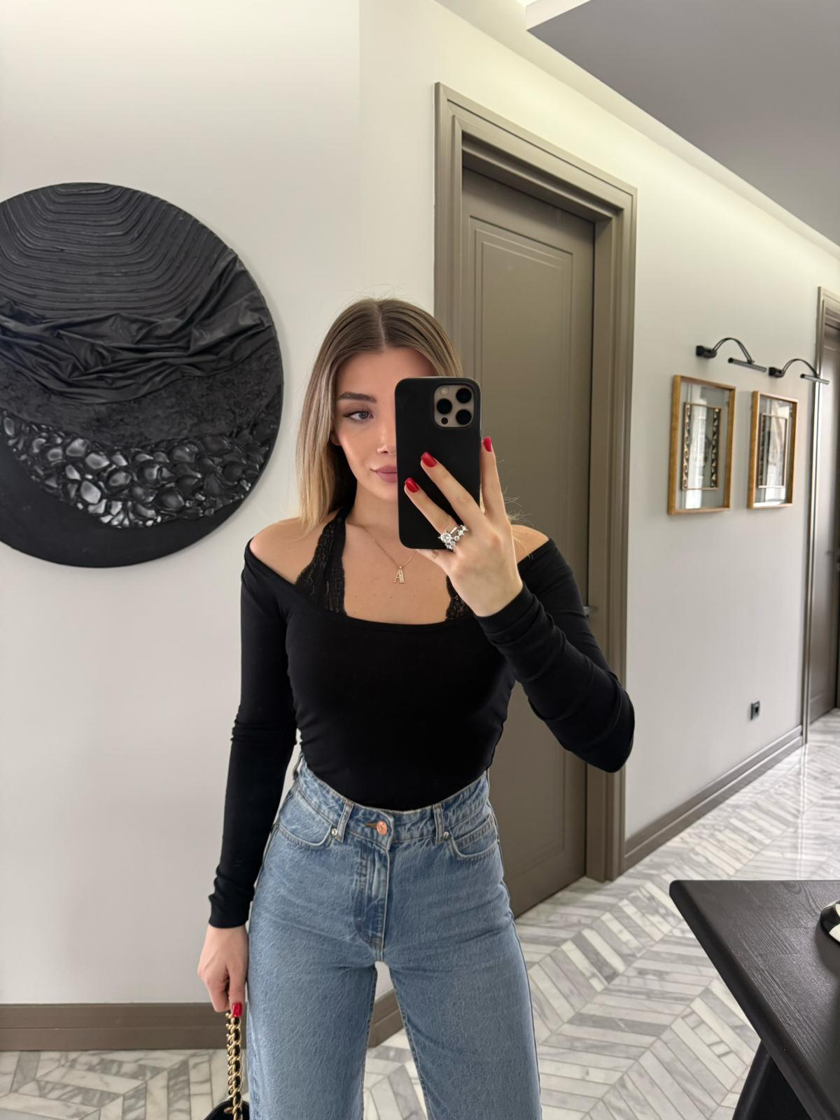 Siyah Boyundan Dantelli Bluz-1017