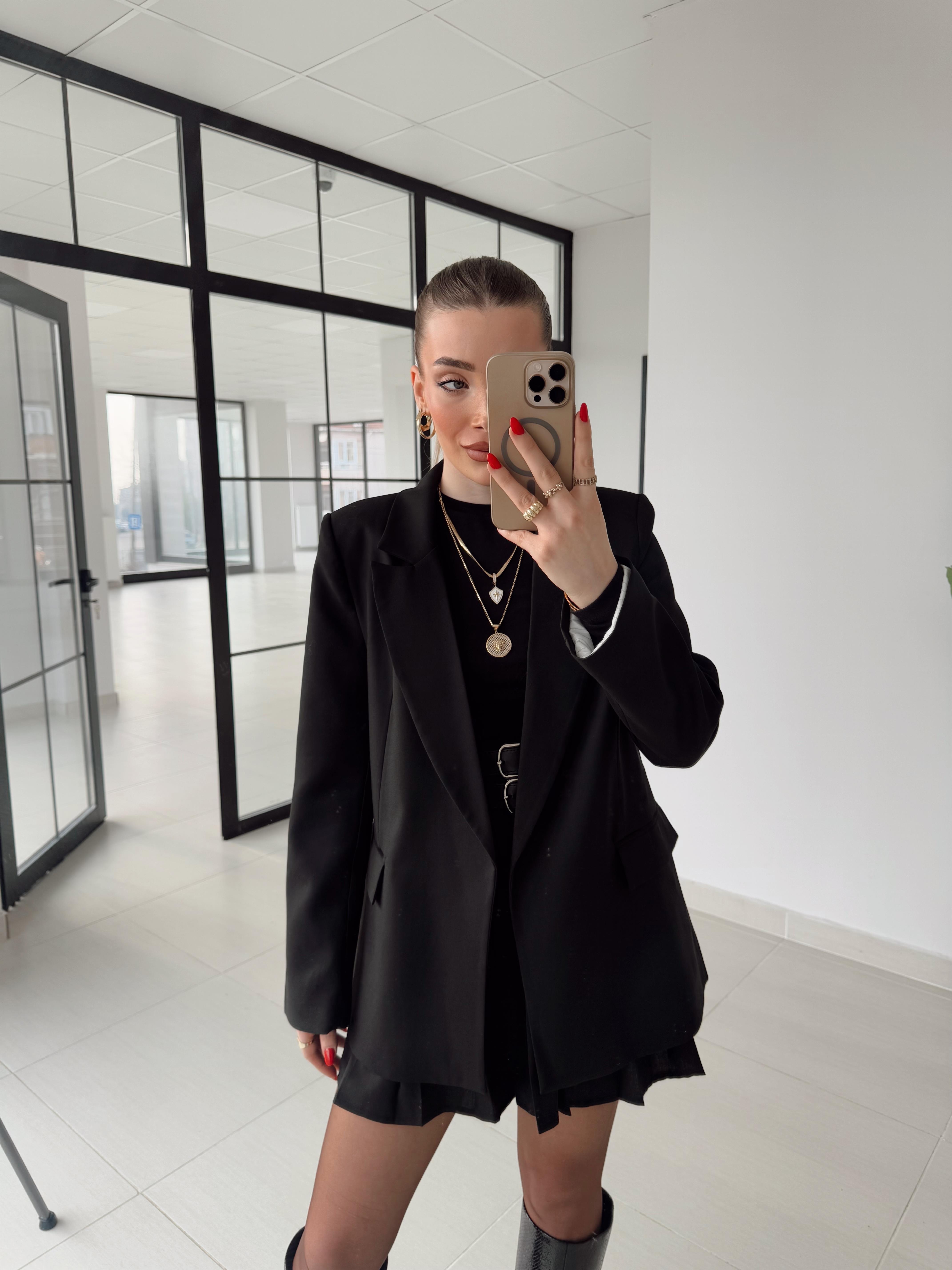 Siyah Çizgili Astarlı Poliviskon Ceket 