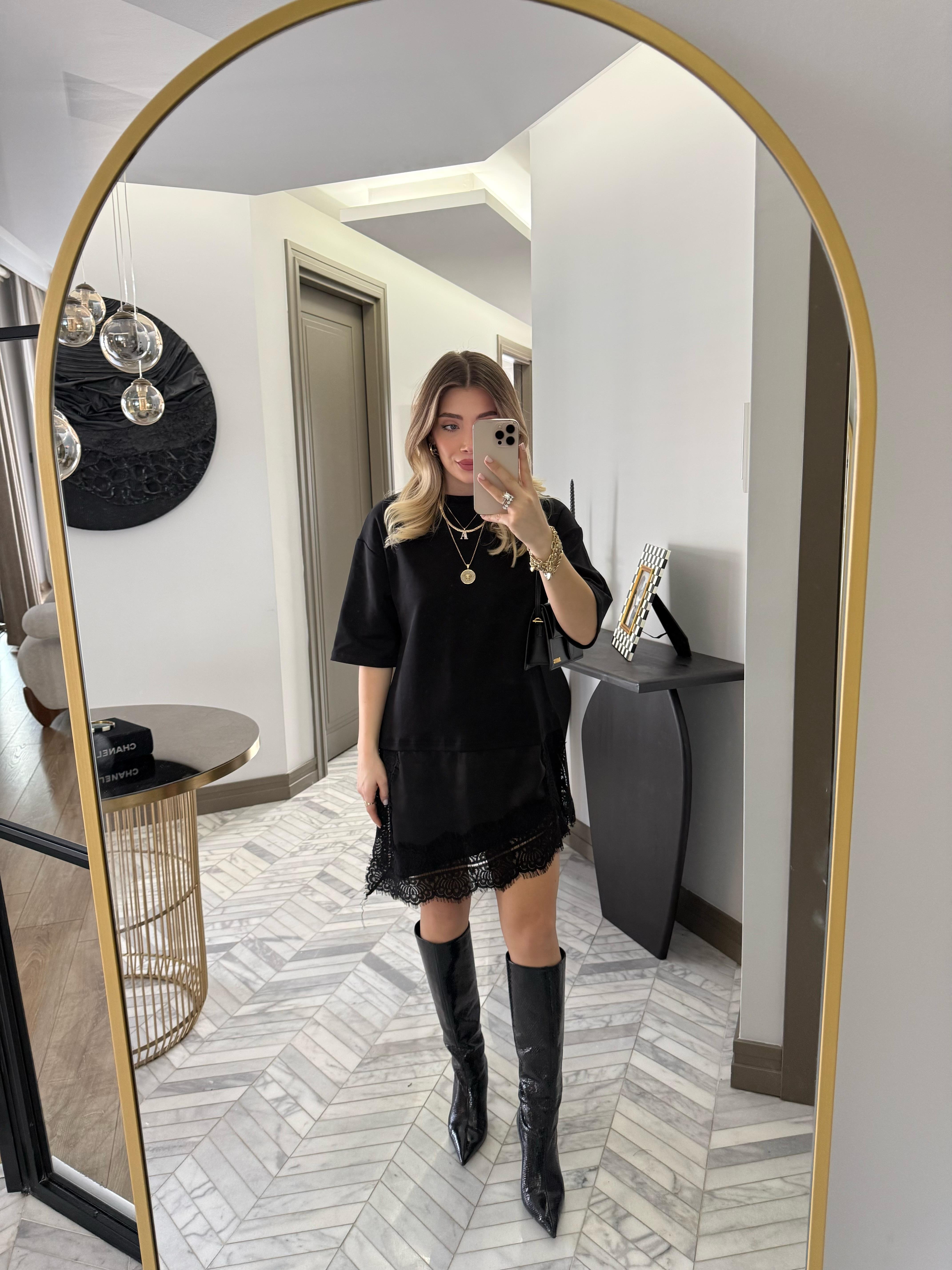 Siyah Dantel Detaylı Tişört-0771