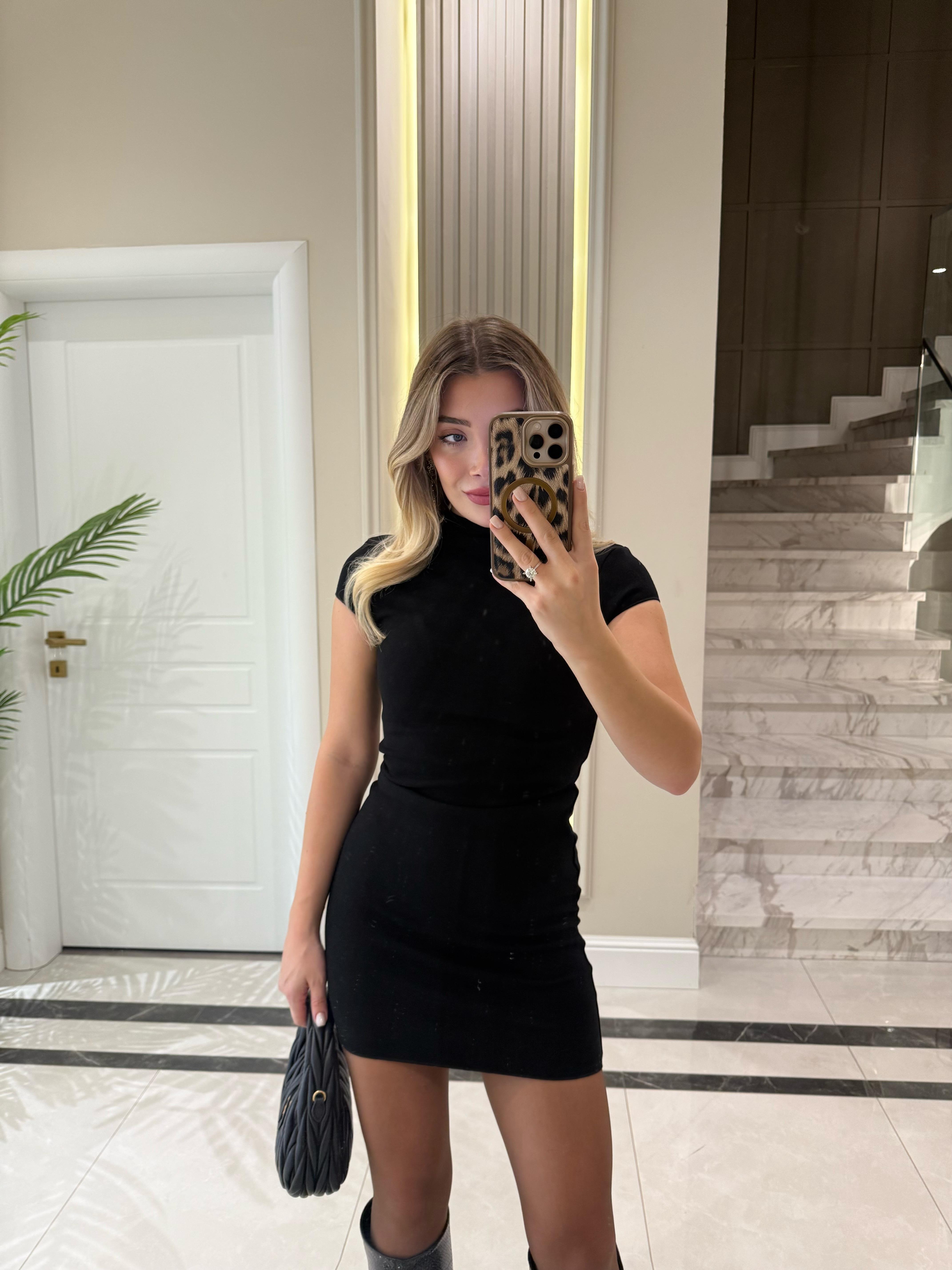 Siyah Dik Yaka Streç Mini Elbise-91304