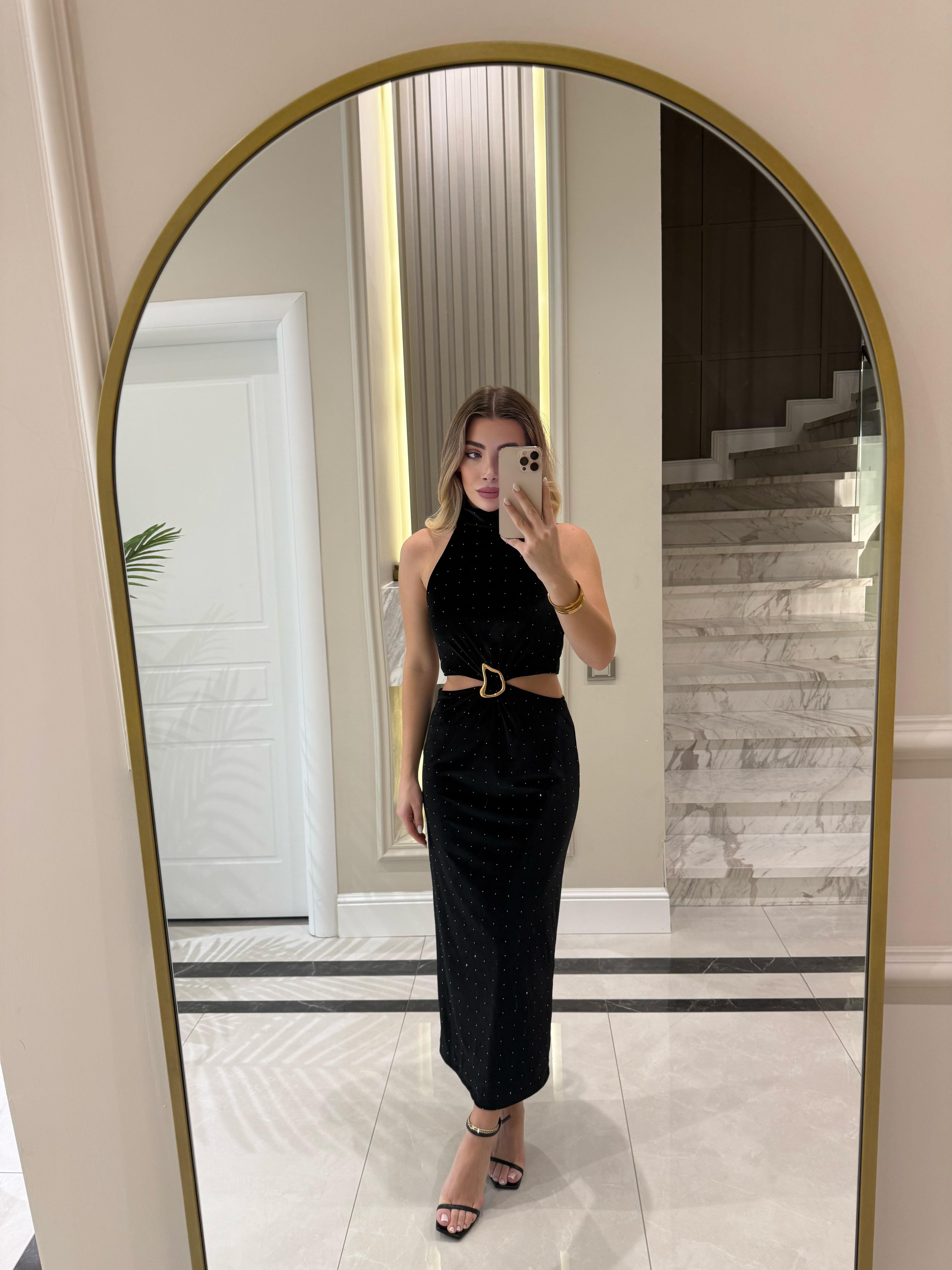 Siyah Gold Tokalı Sıfır Kol Elbise-8246