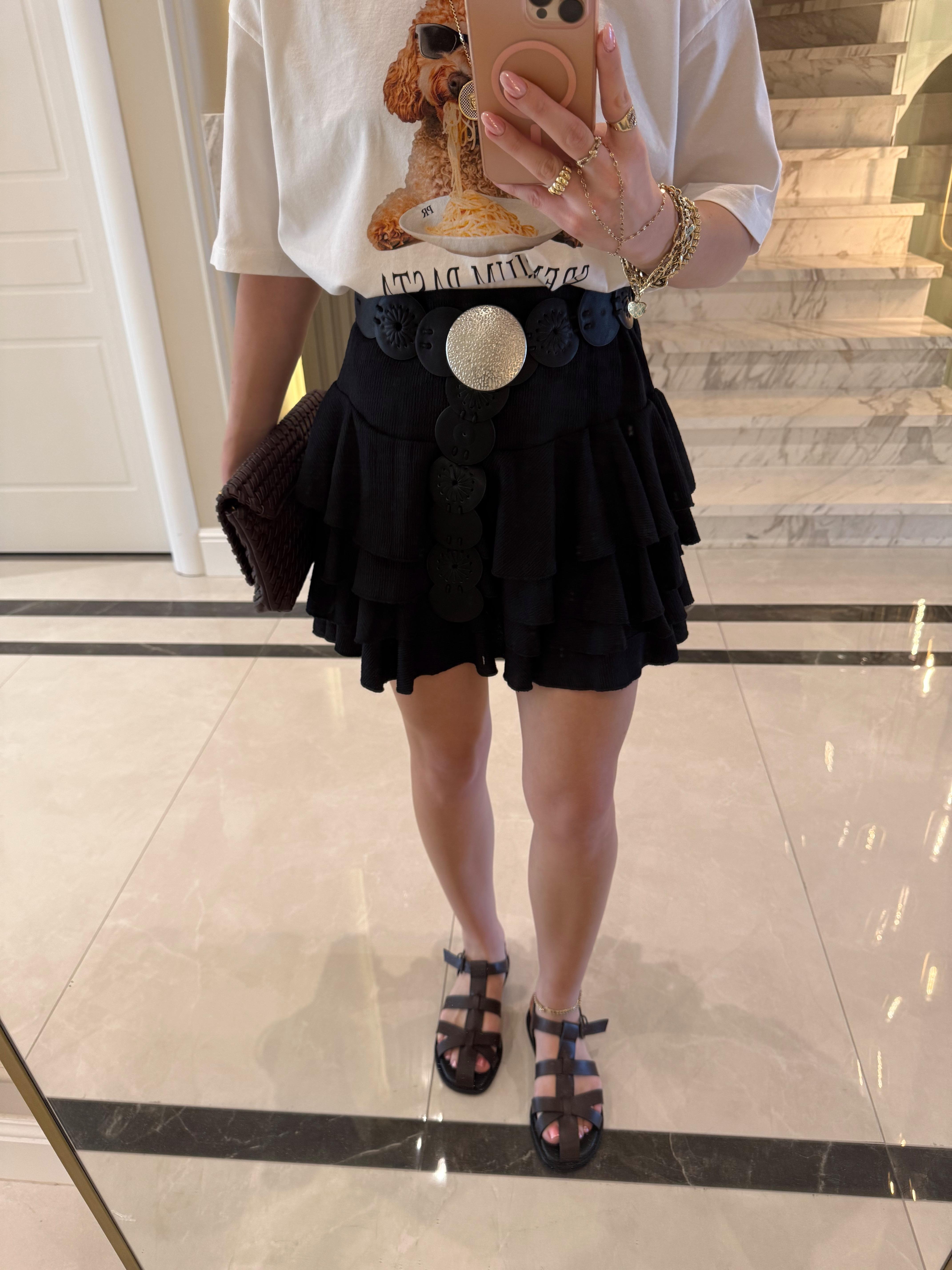 Siyah Kat Kat Fırfırlı Etek