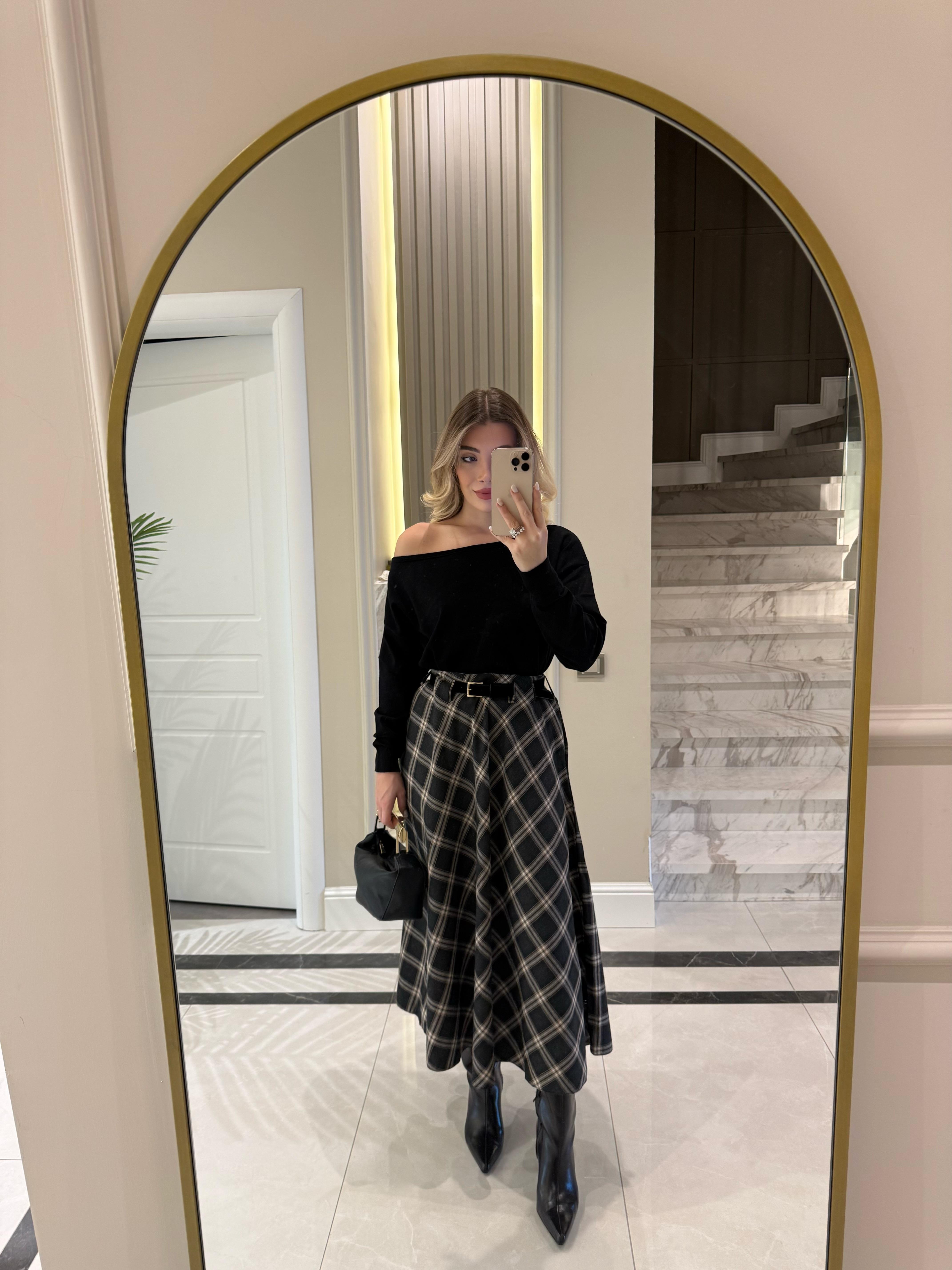 Siyah Kemerli Salaş Etek-2365