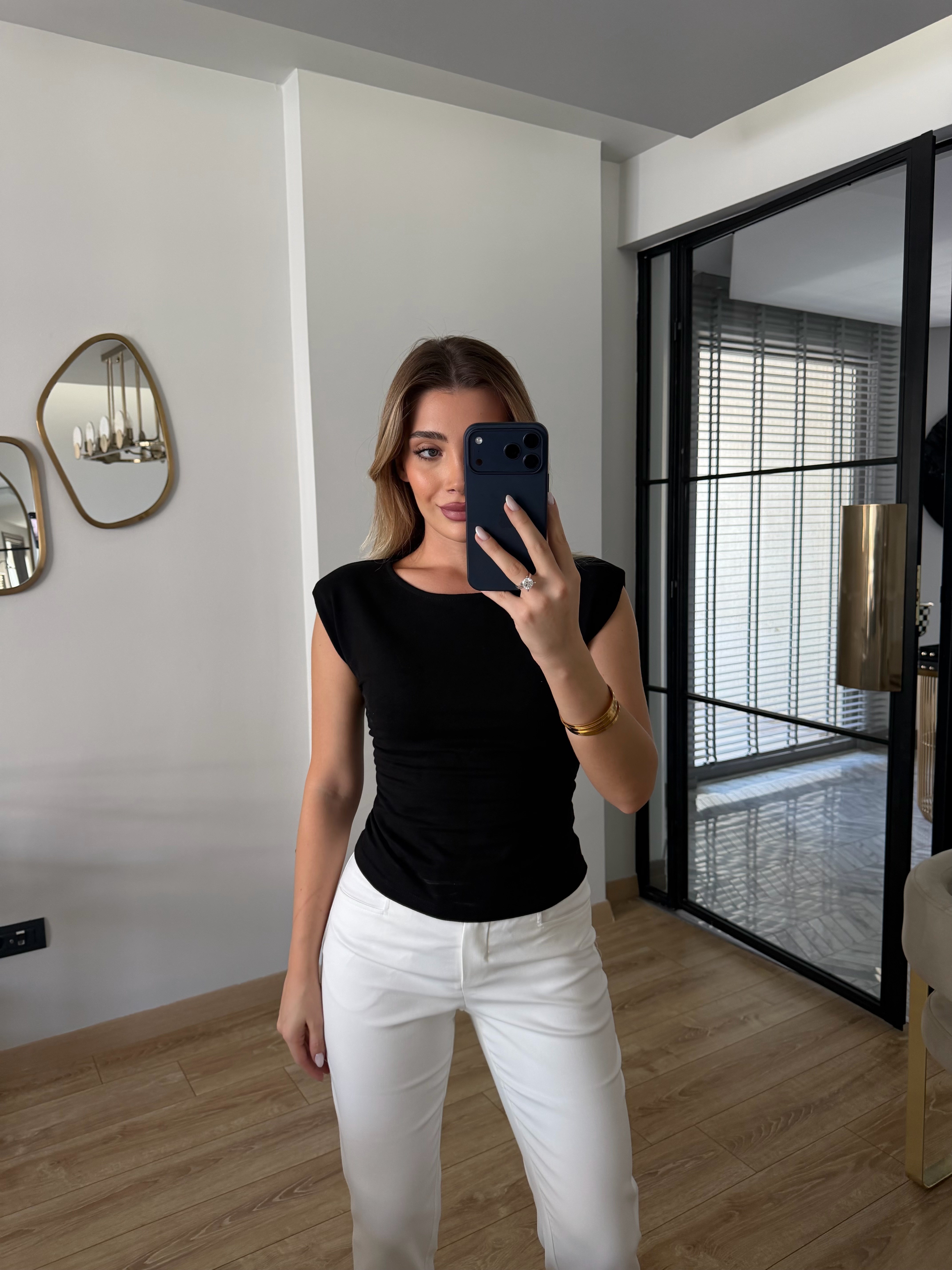 Siyah Kuş Gözlü Detaylı Vatkalı T-Shirt - 37375