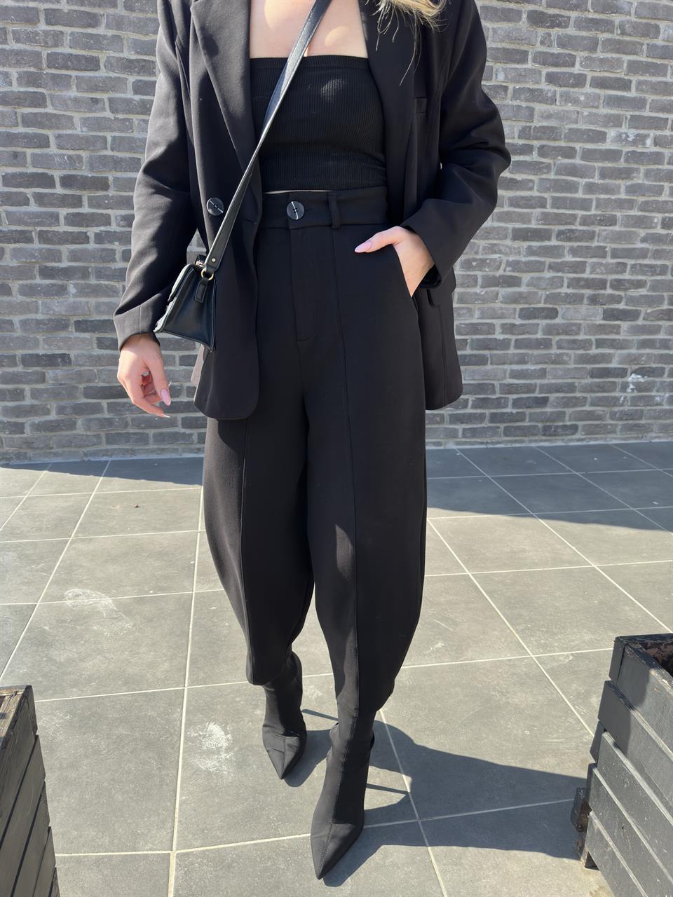 Siyah Modal Kumaşlı Blazer- Pantolon İkili Takım