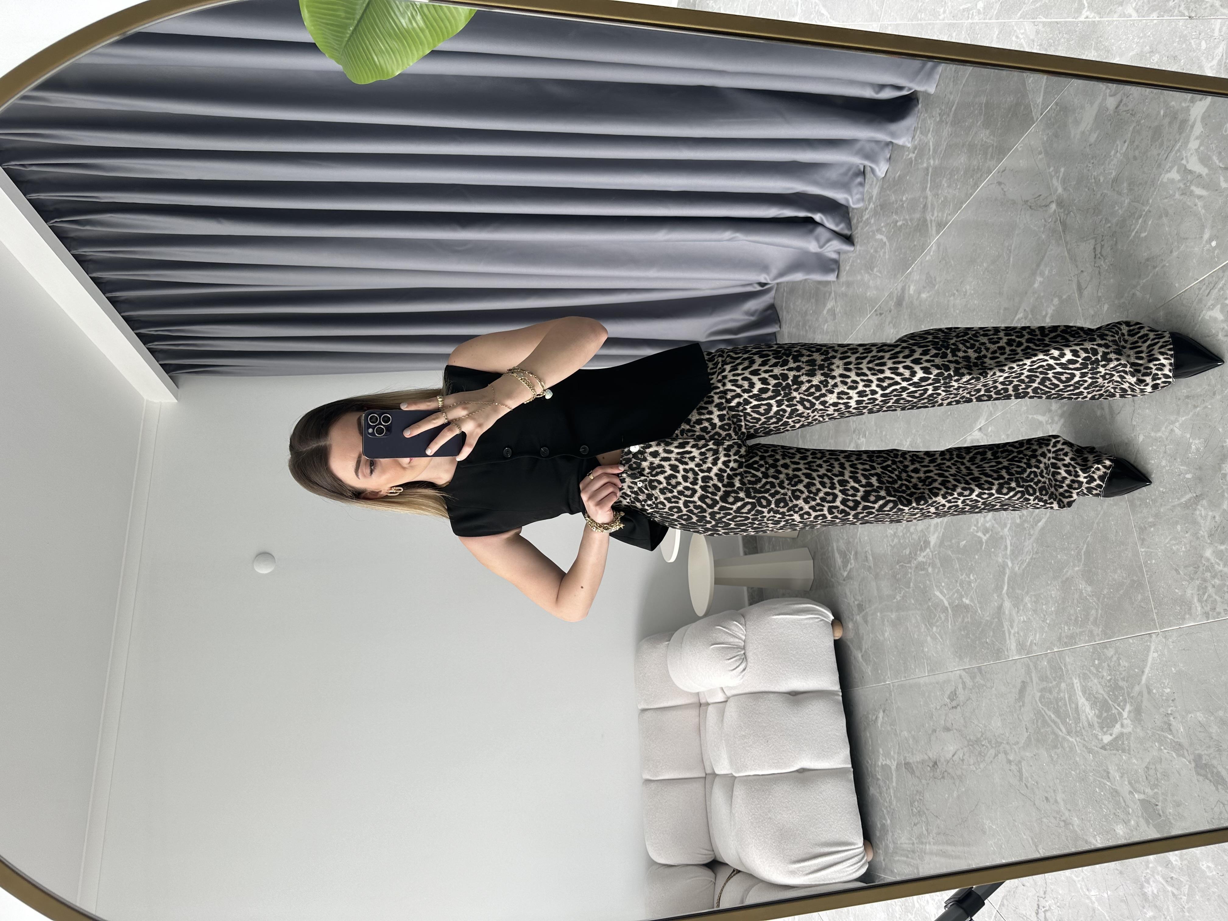 Siyah New Leo Straight Jean 