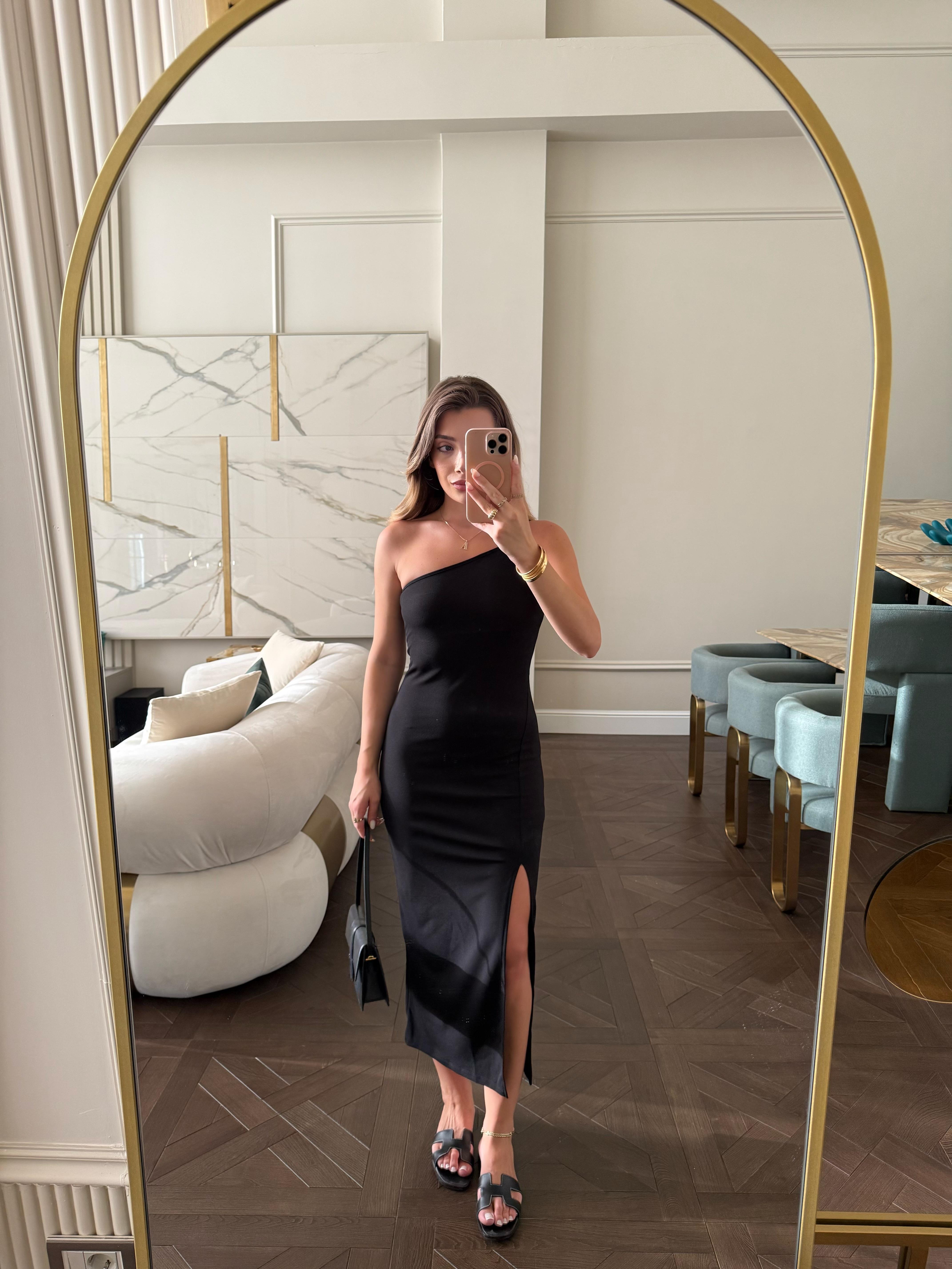 Siyah Tek İp Askılı Elbise 