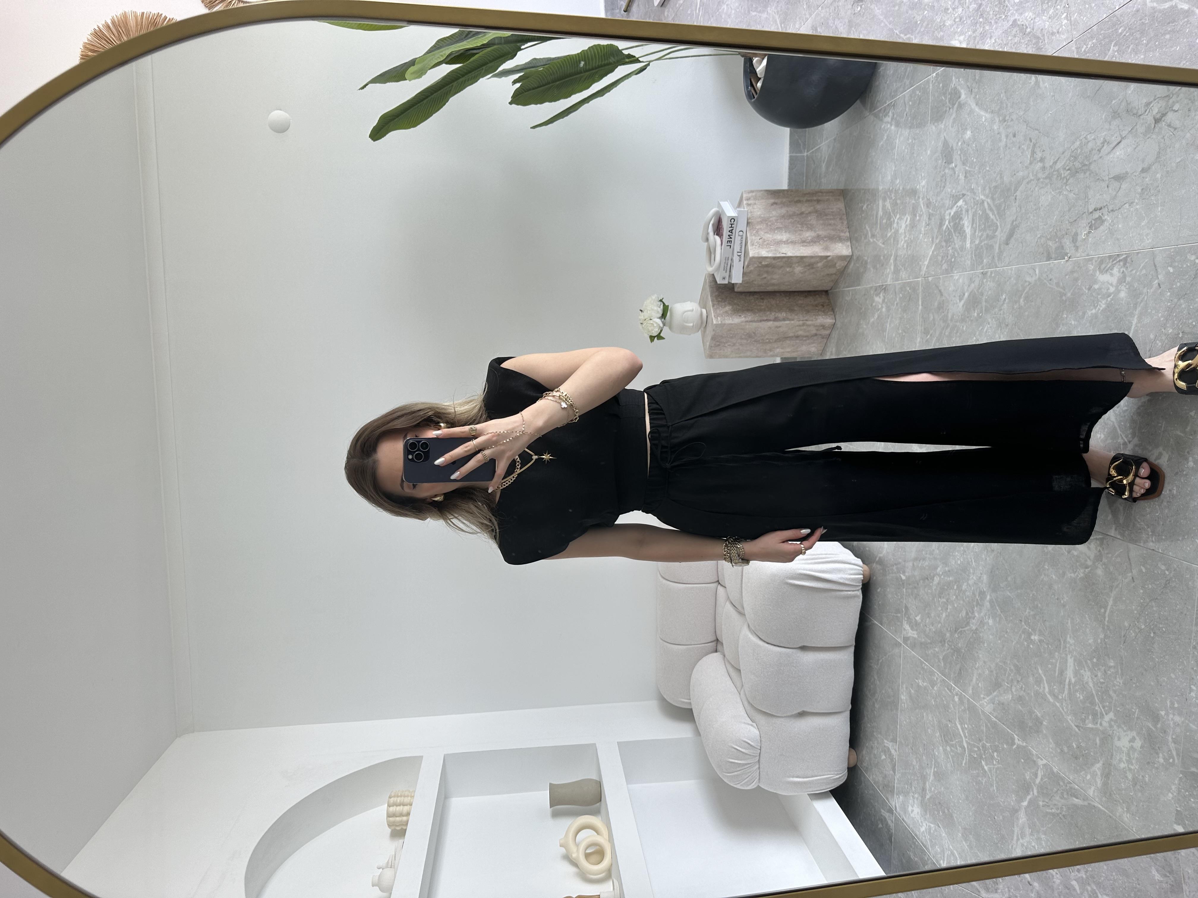 Siyah Vatkalı Yırtmaç Pantolon Detaylı İkili Takım