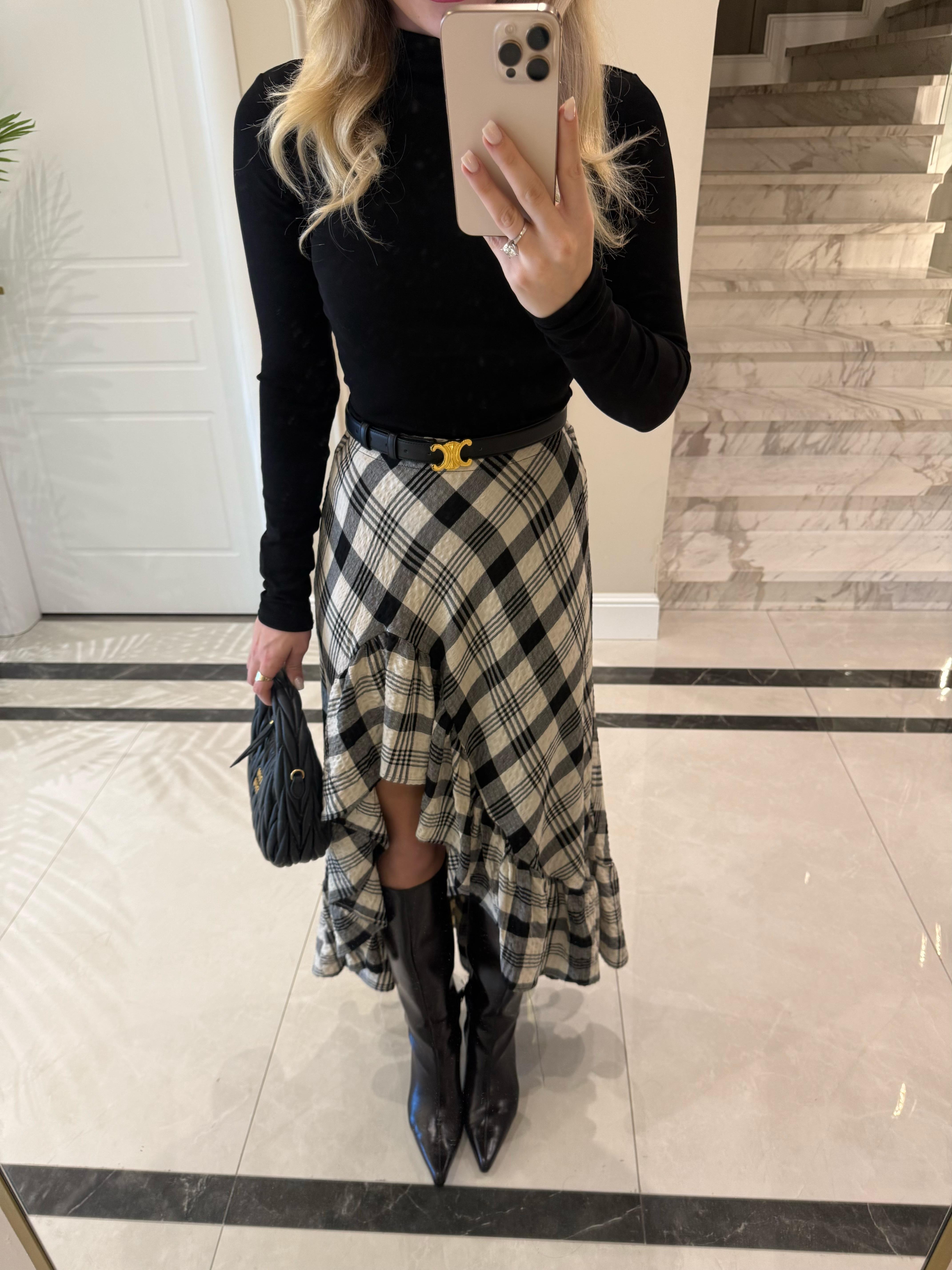 Siyah Yırtmaç Detaylı Nlaya Etek-21005