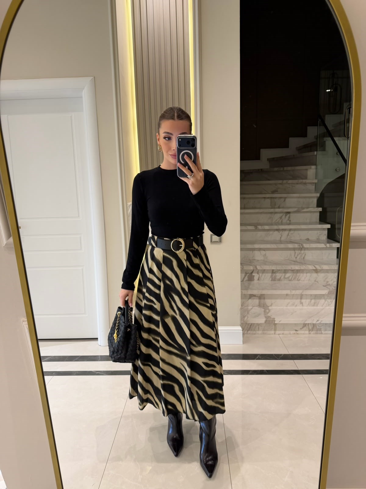Siyah Zebra Desenli Etek