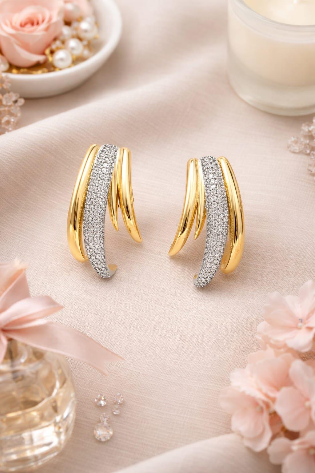 Taş Detaylı Gold Küpe