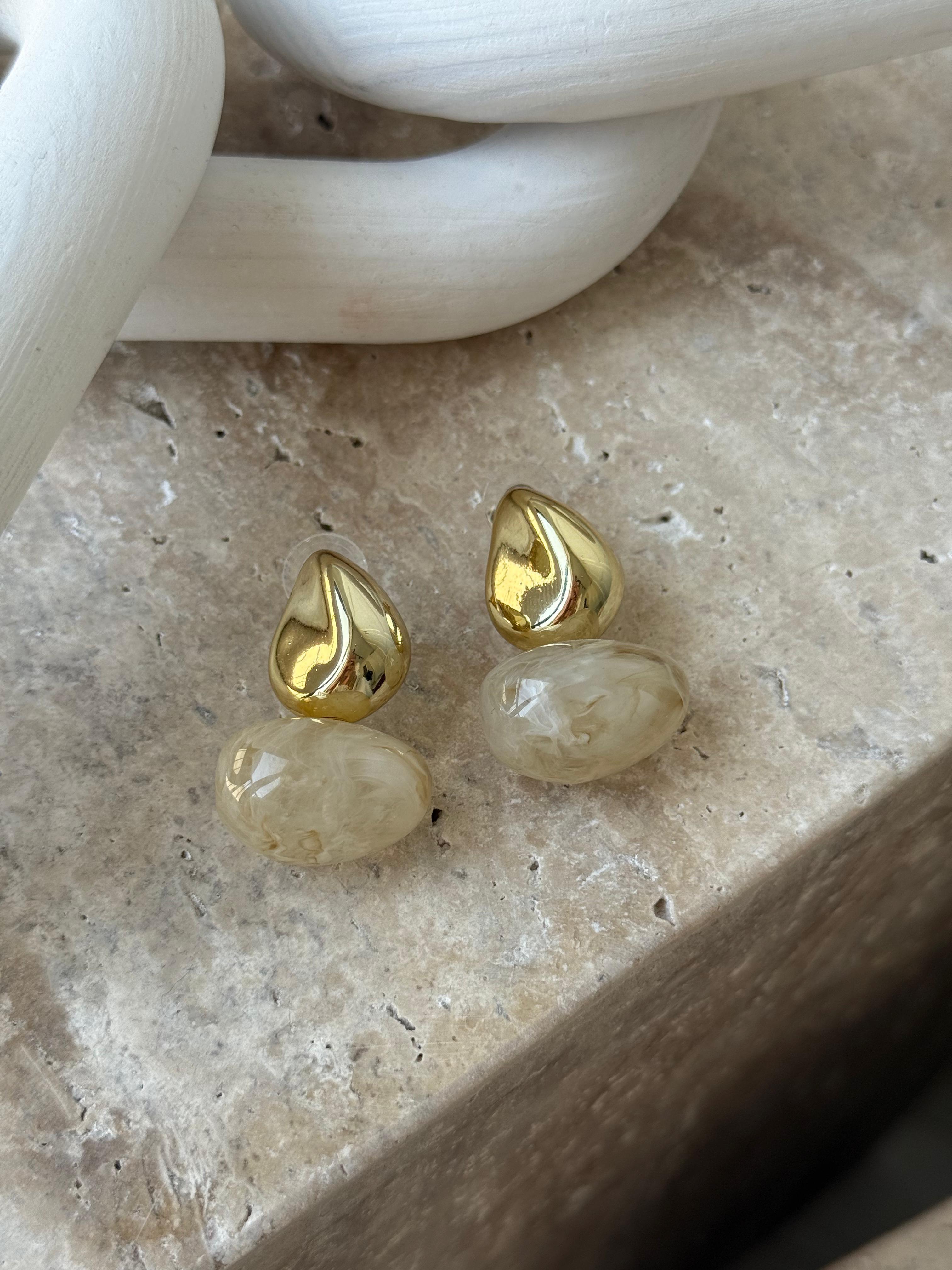 Vigannes Cream Boncuklu Küpe