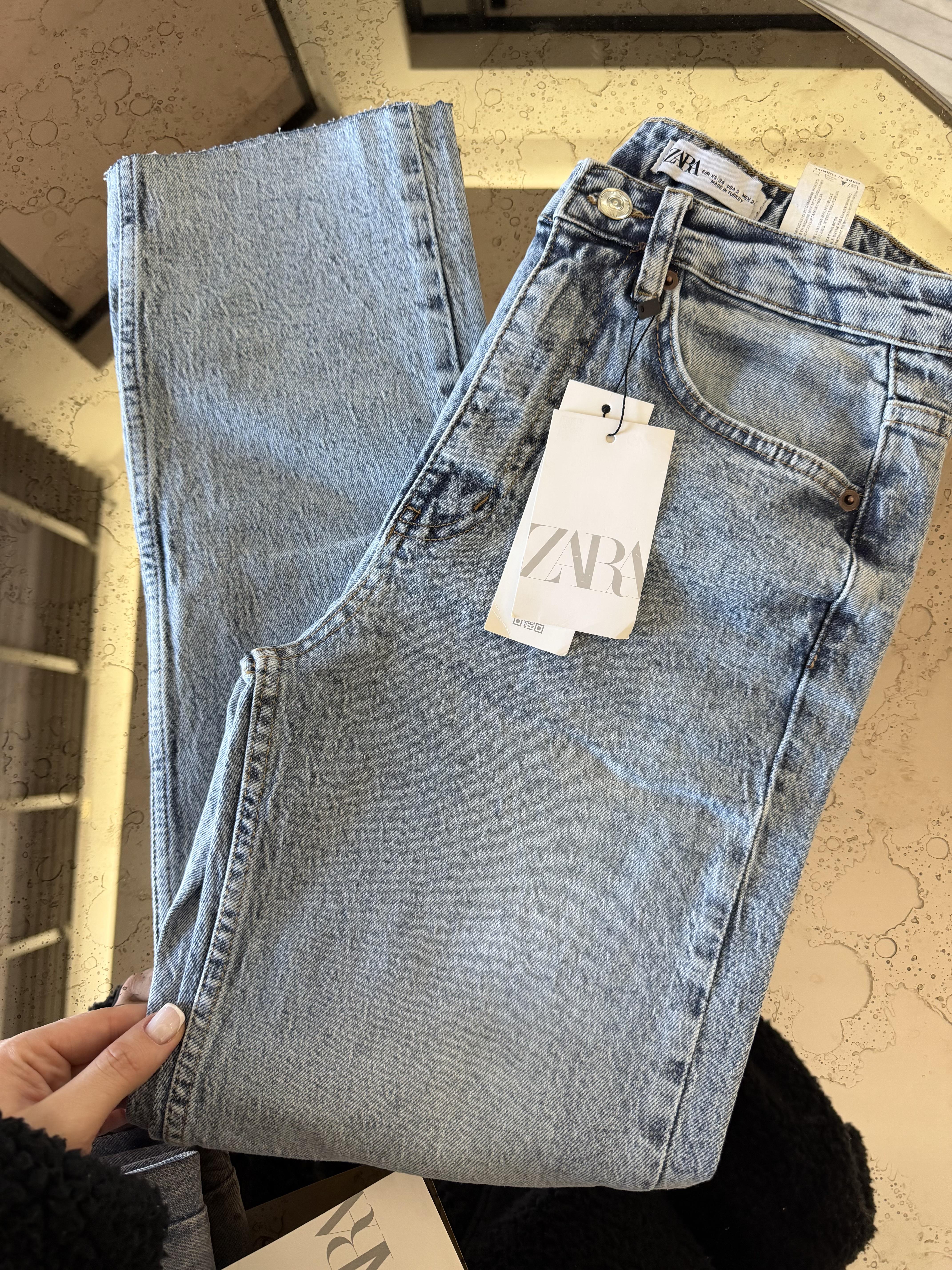 Yıkamalı Mavi Kesik Paçalı Boy Fit Jean -2227