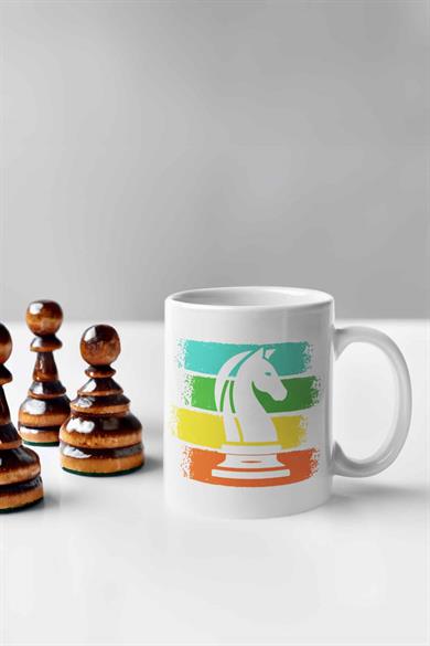 At Harikalar Diyarında Kupa Bardak