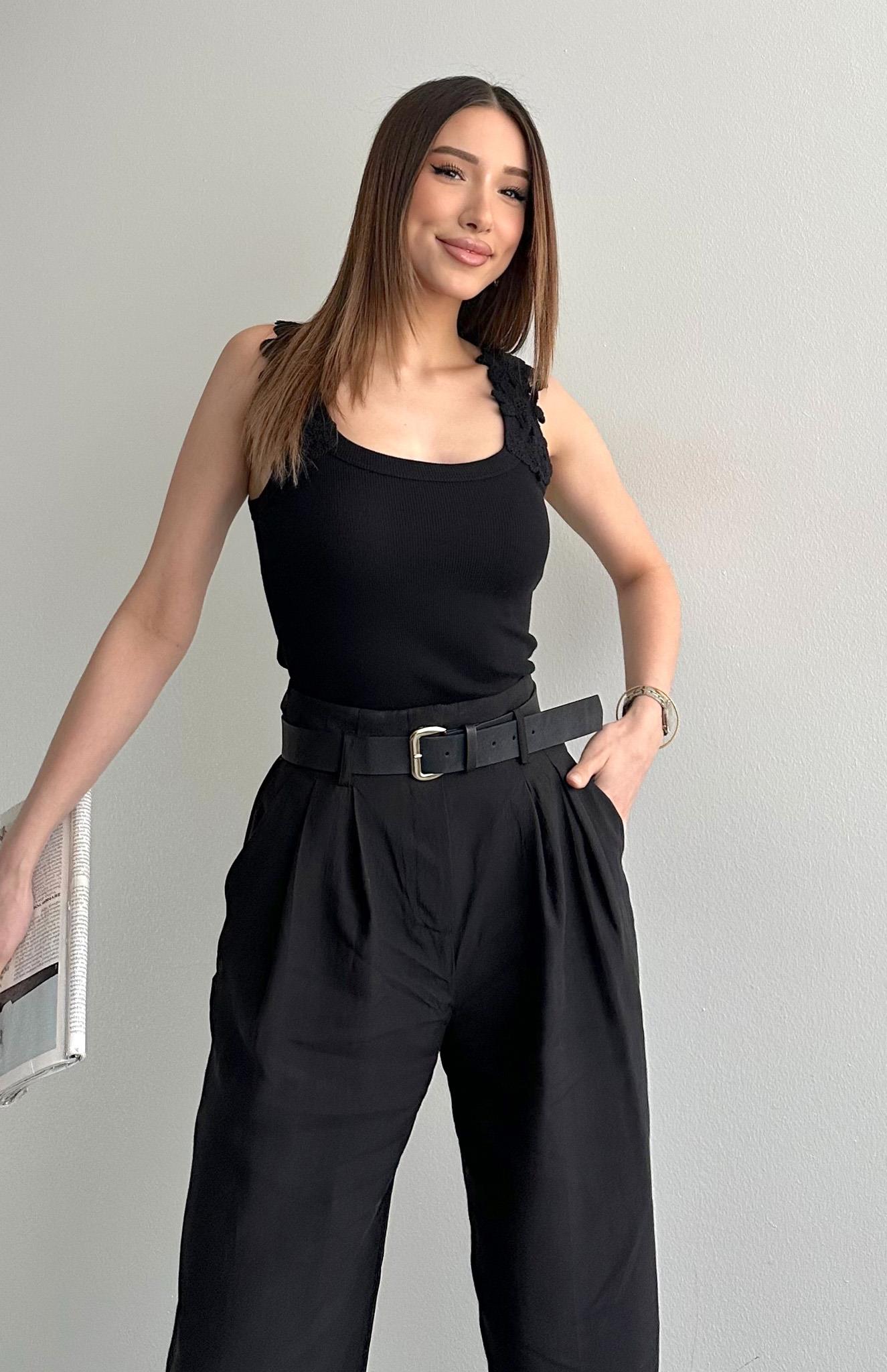 Omuzdan Dantelli Atlet SİYAH