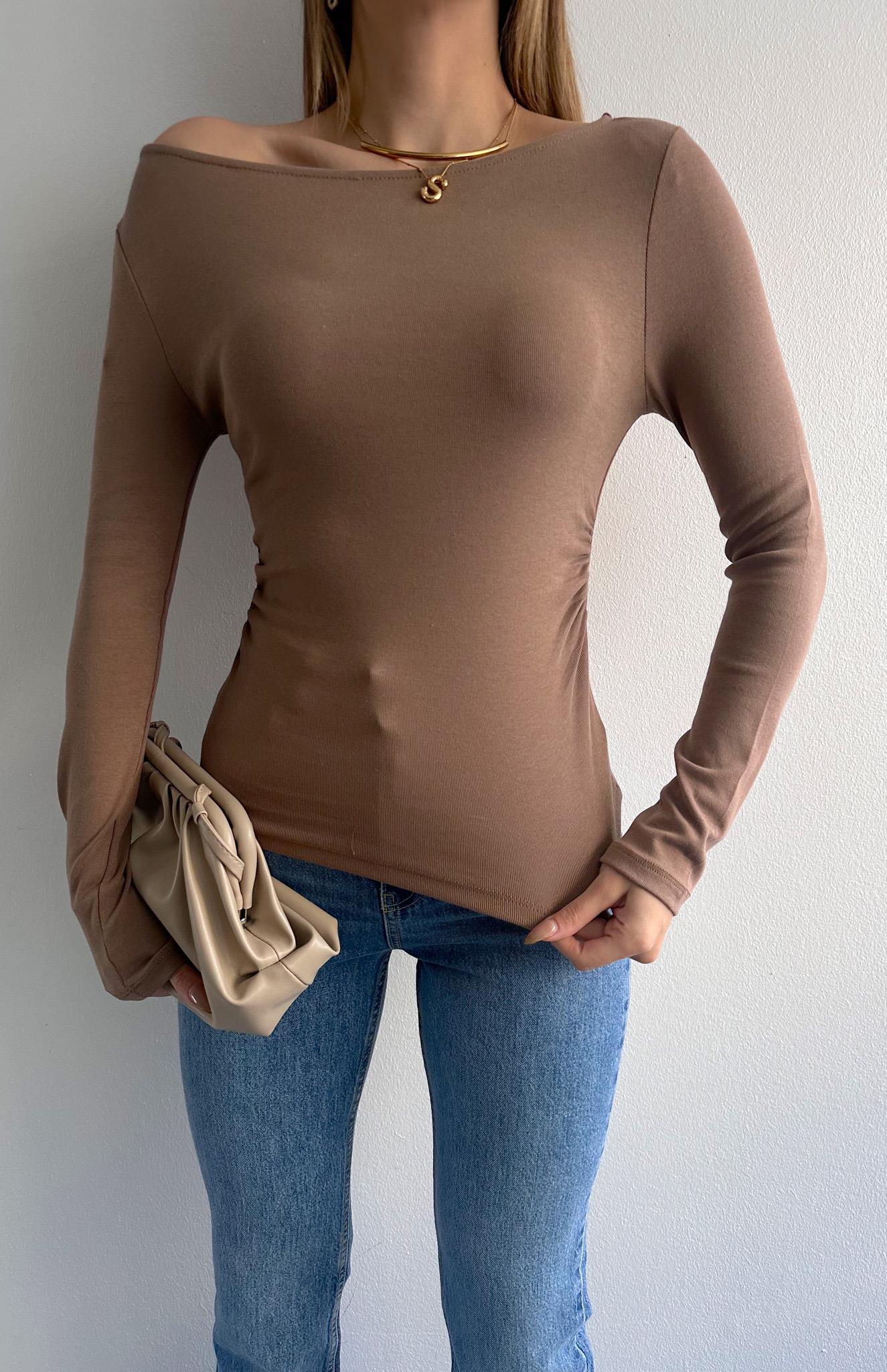 Büzgülü Kayık Yaka Bluz VİZON