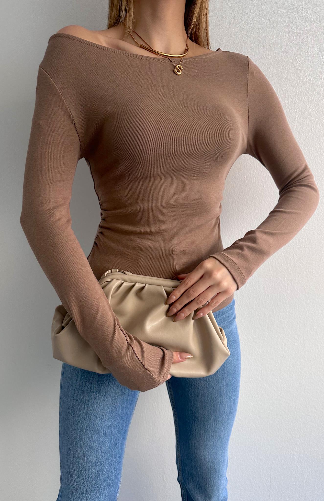 Büzgülü Kayık Yaka Bluz VİZON