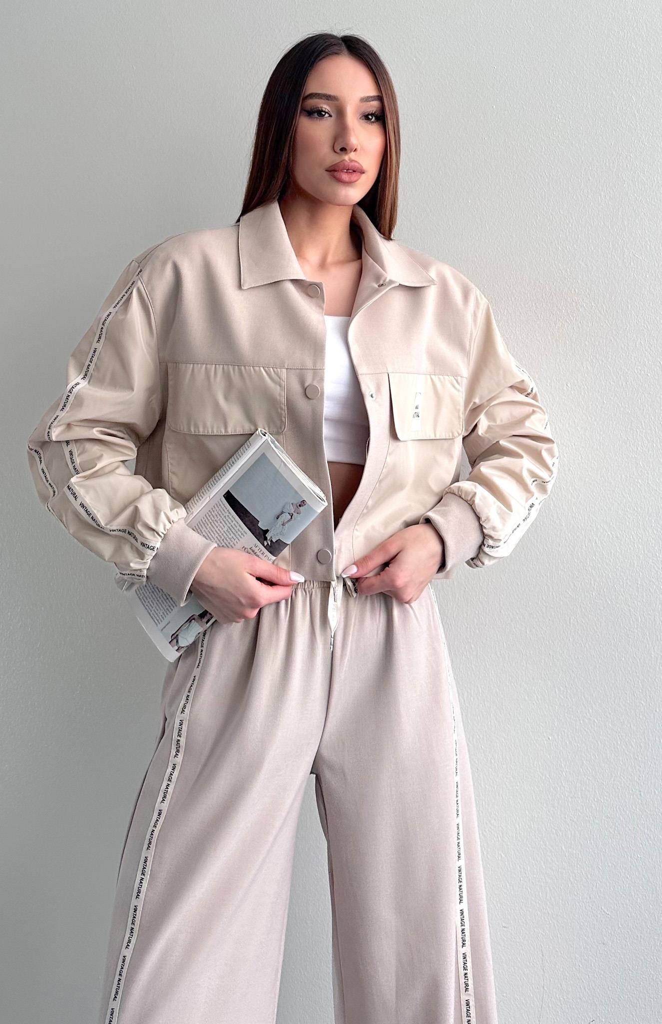 Kumaş Matchli Etiket Detaylı Ceket BEJ