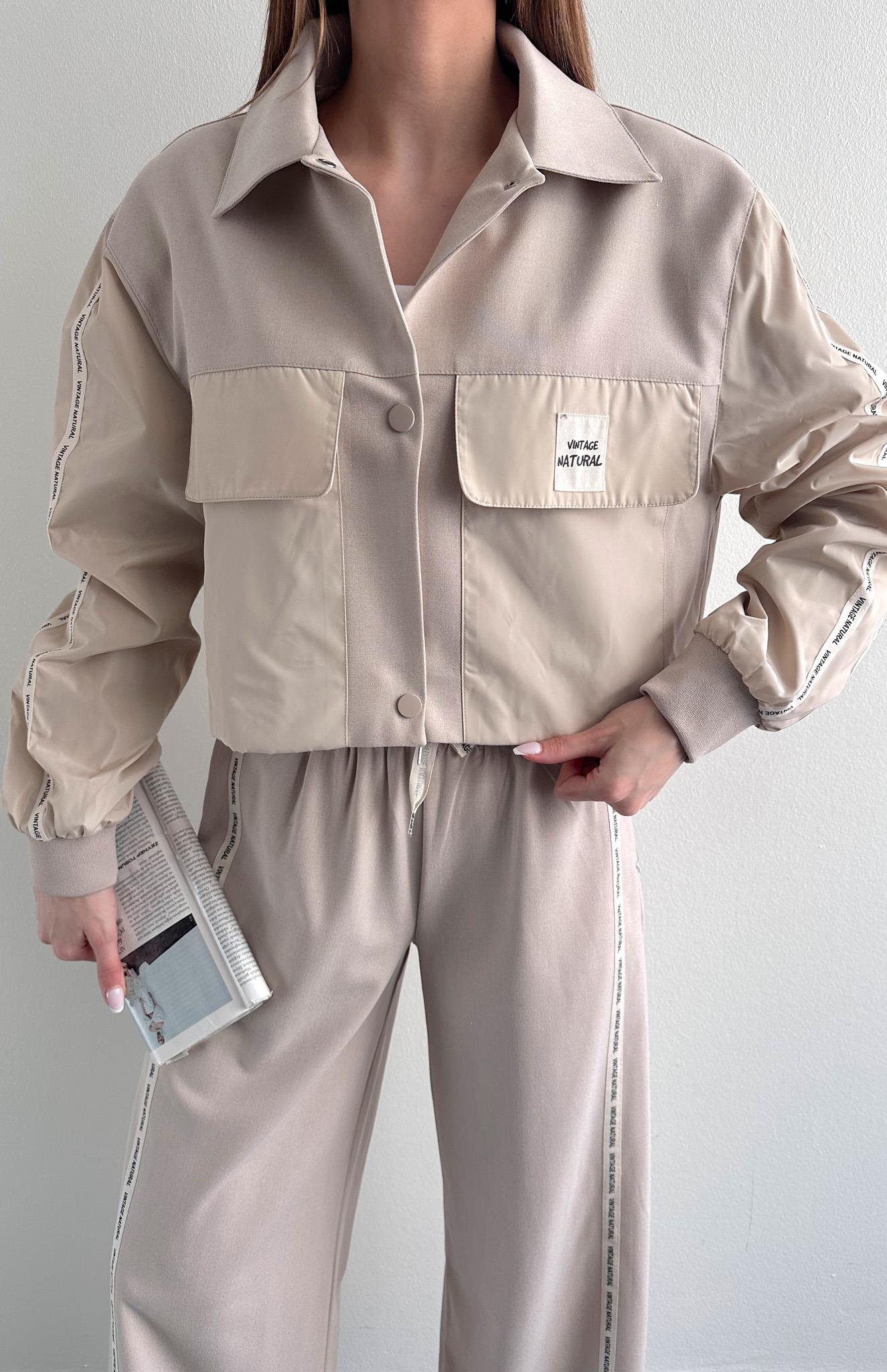 Kumaş Matchli Etiket Detaylı Ceket BEJ