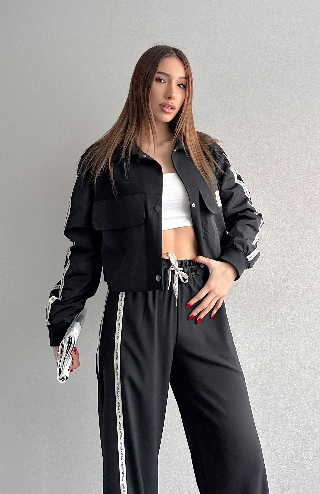 Kumaş Matchli Etiket Detaylı Ceket SİYAH