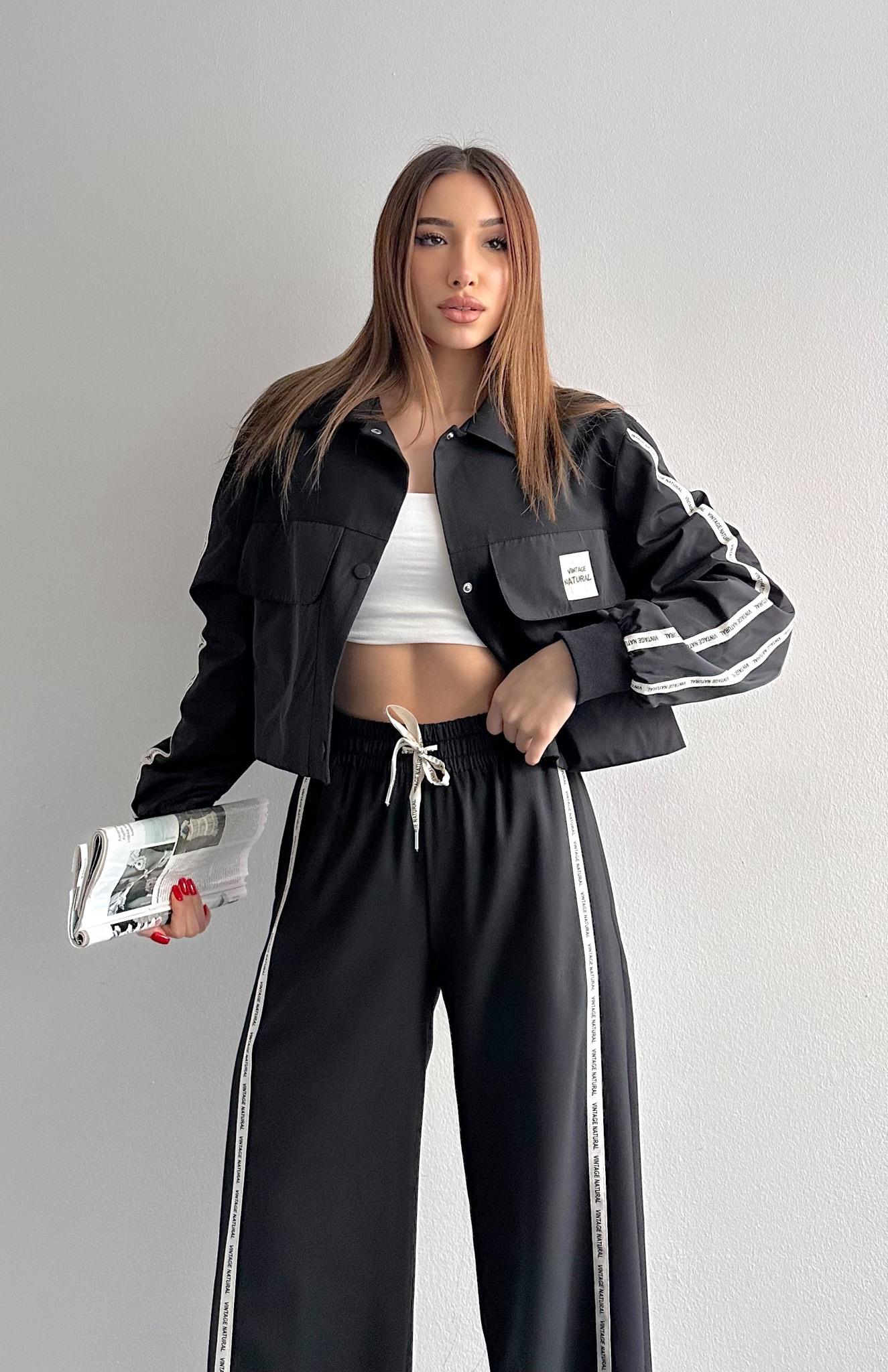 Kumaş Matchli Etiket Detaylı Ceket SİYAH