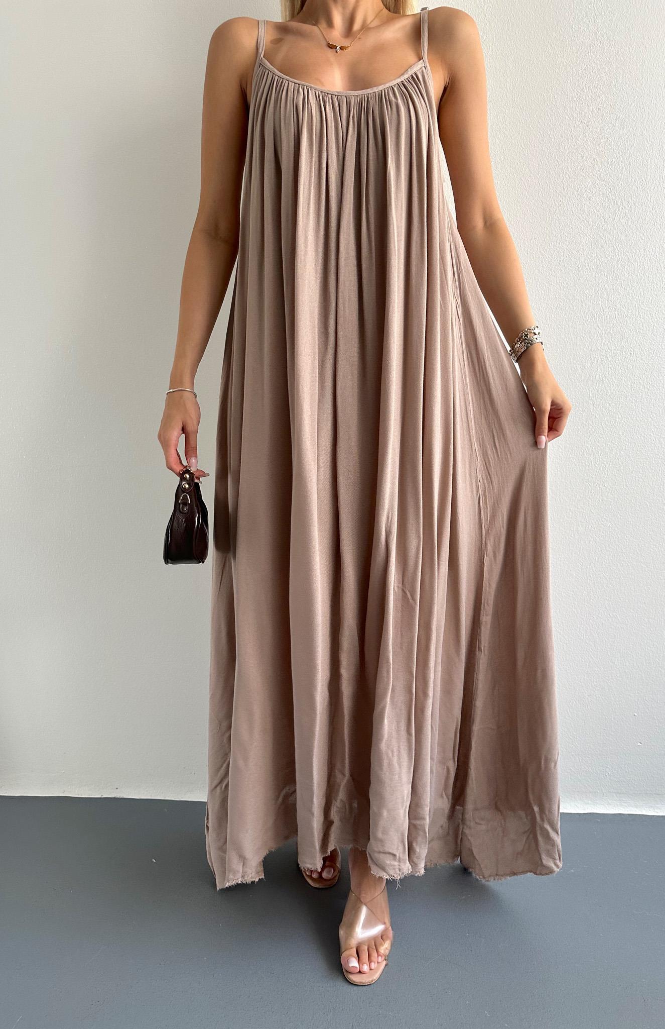 V Yaka Büzgülü Askılı Elbise BEJ