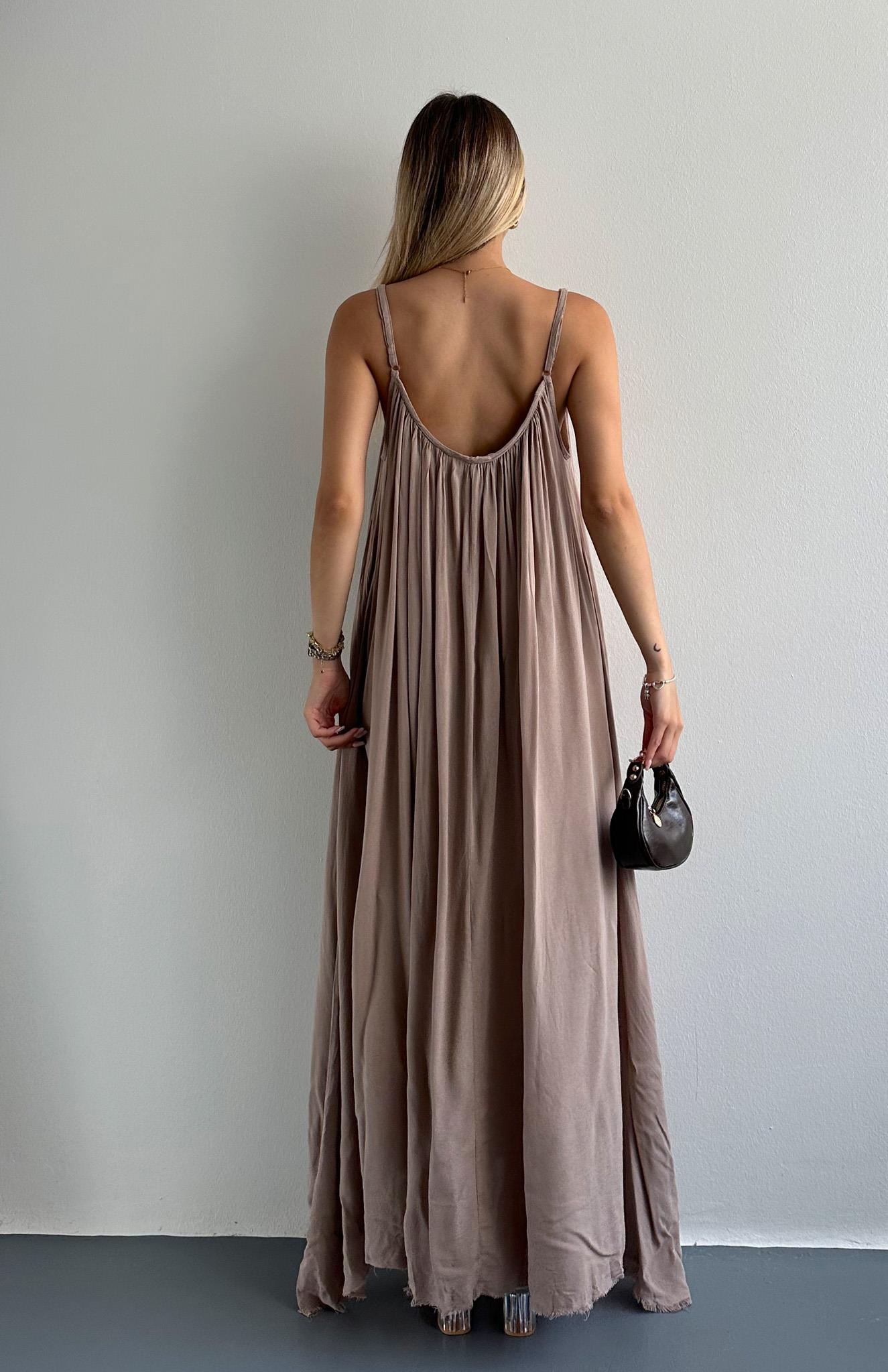 V Yaka Büzgülü Askılı Elbise BEJ