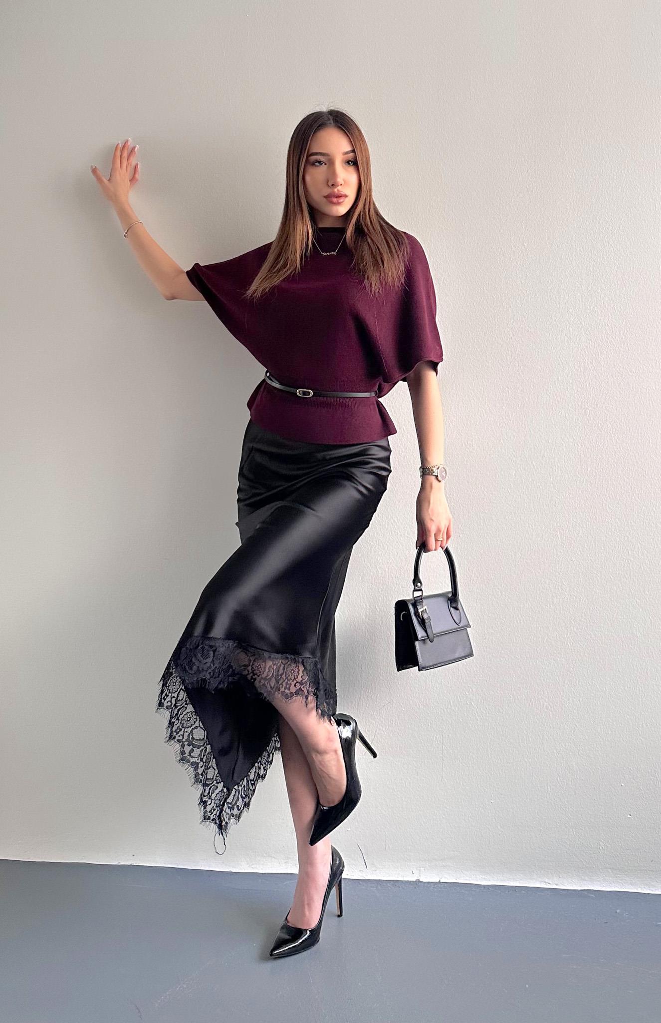 Altı Dantelli Saten Etek SİYAH