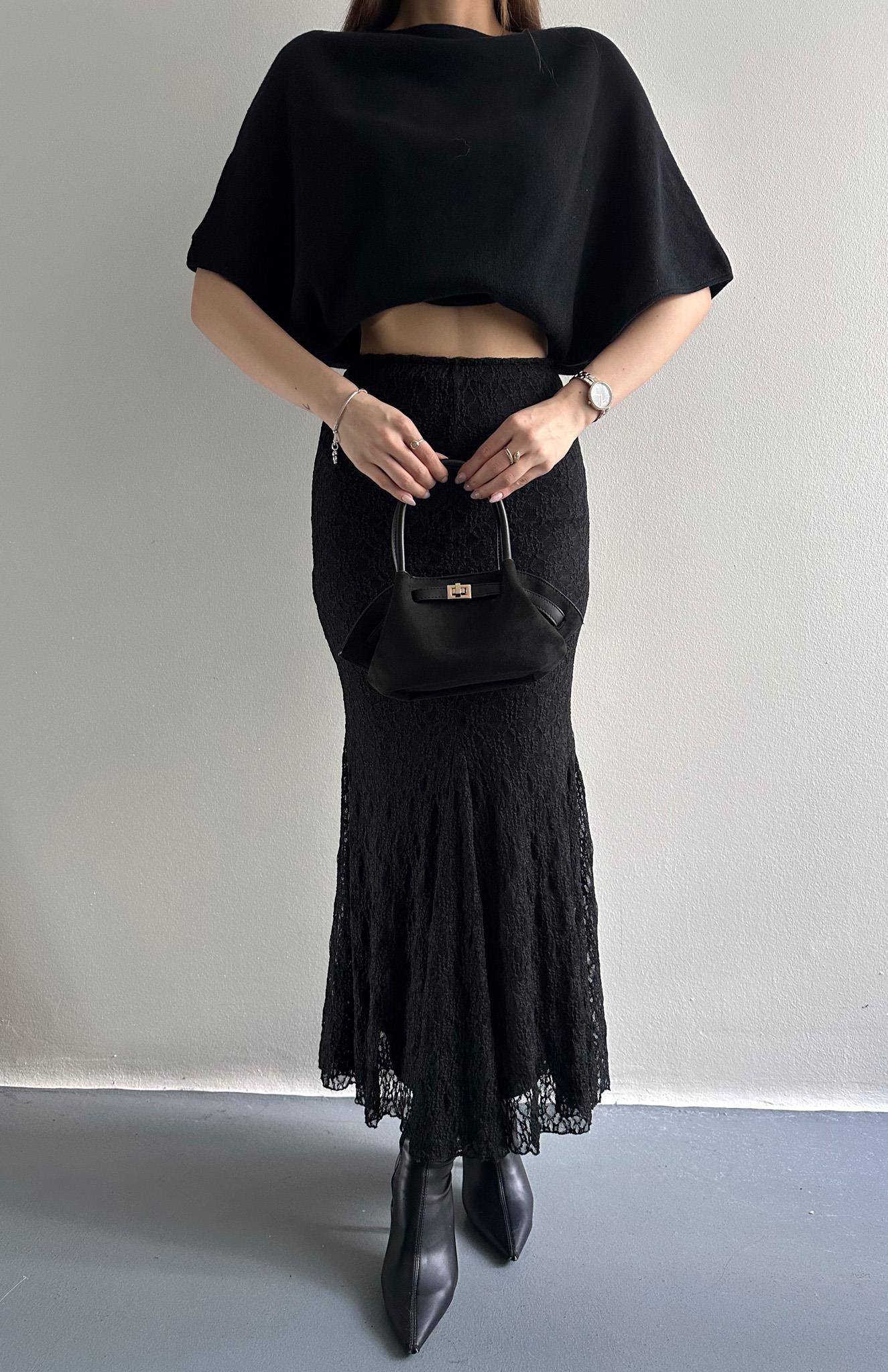 Dantel Balık Etek SİYAH