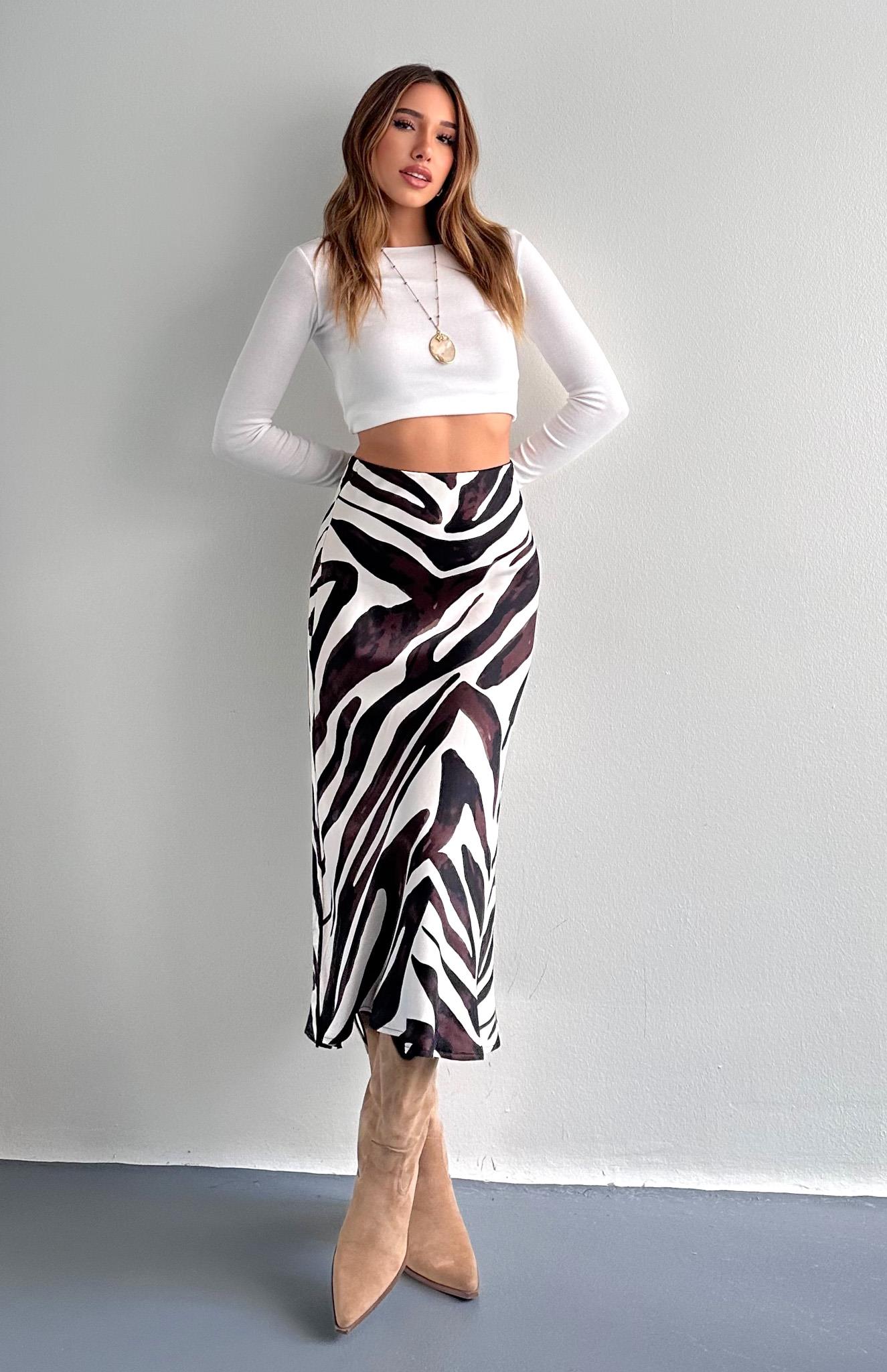 Kahve Çizgili Saten Verev Etek KAHVERENGİ