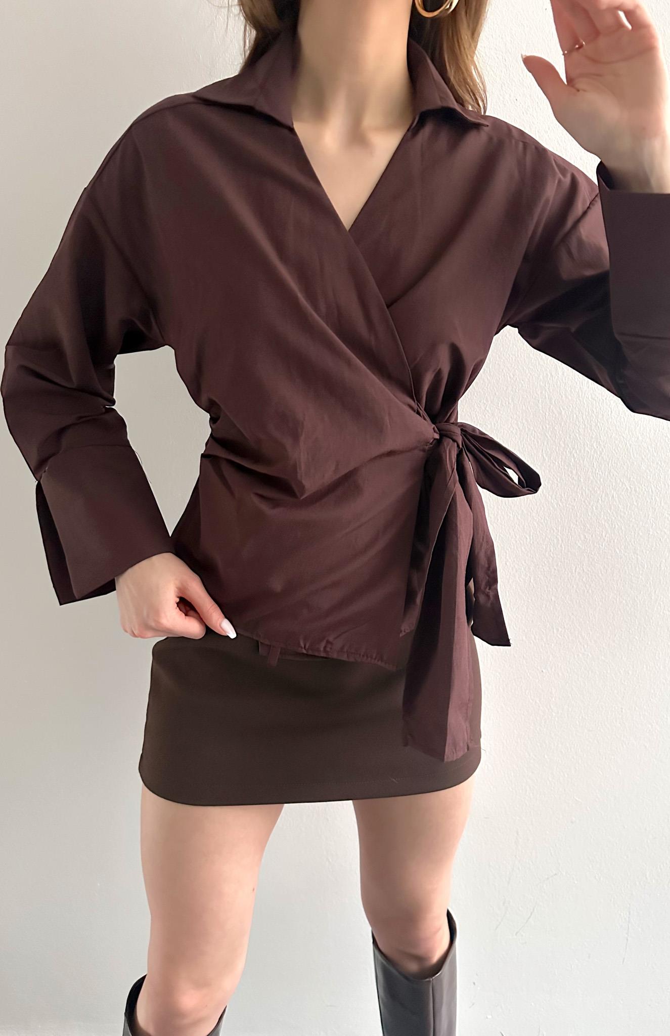 Önü Kruvaze Bağlamalı Pileli Gömlek KAHVERENGİ