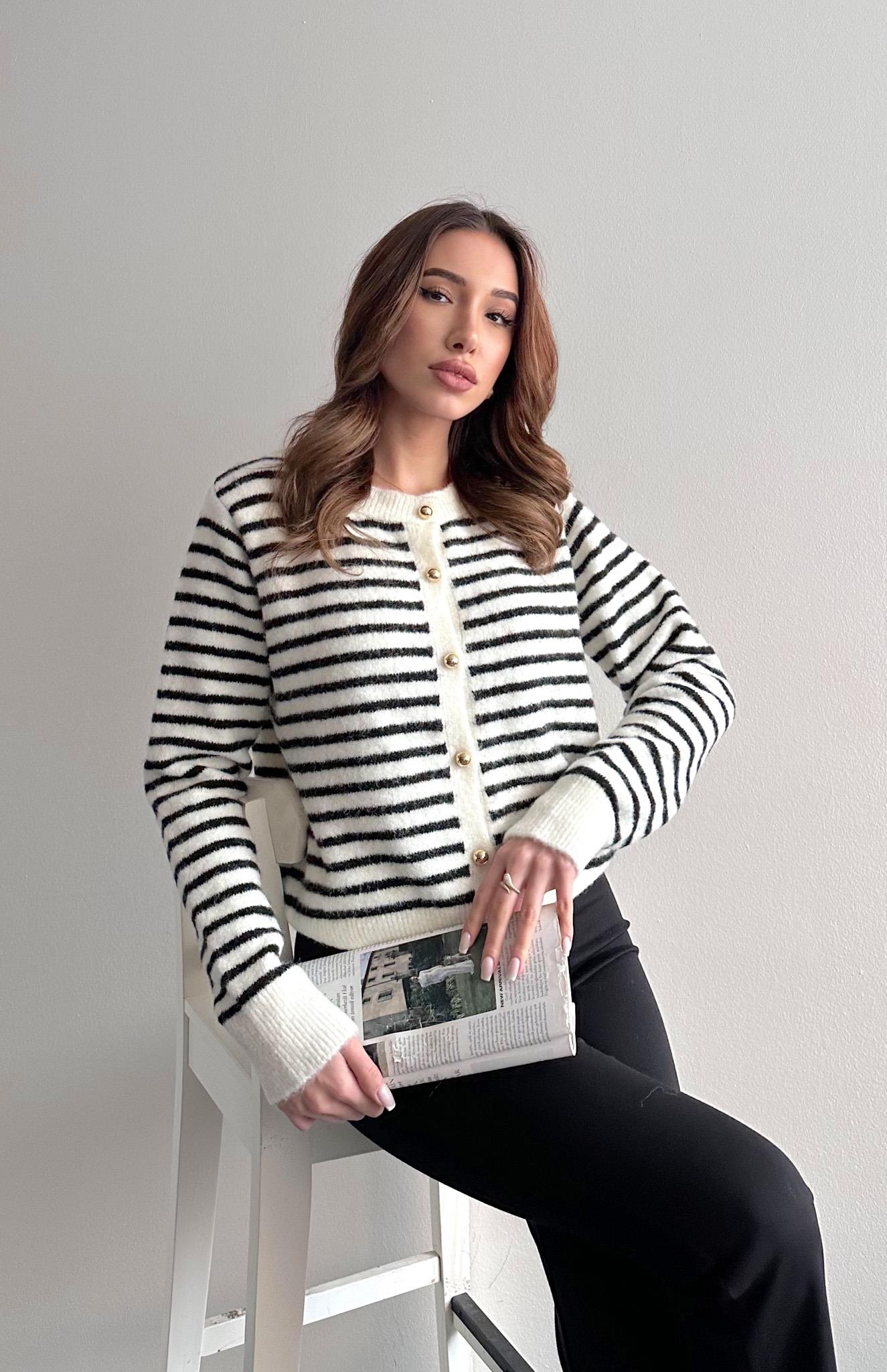 Gold Düğmeli Çizgili Hırka EKRU