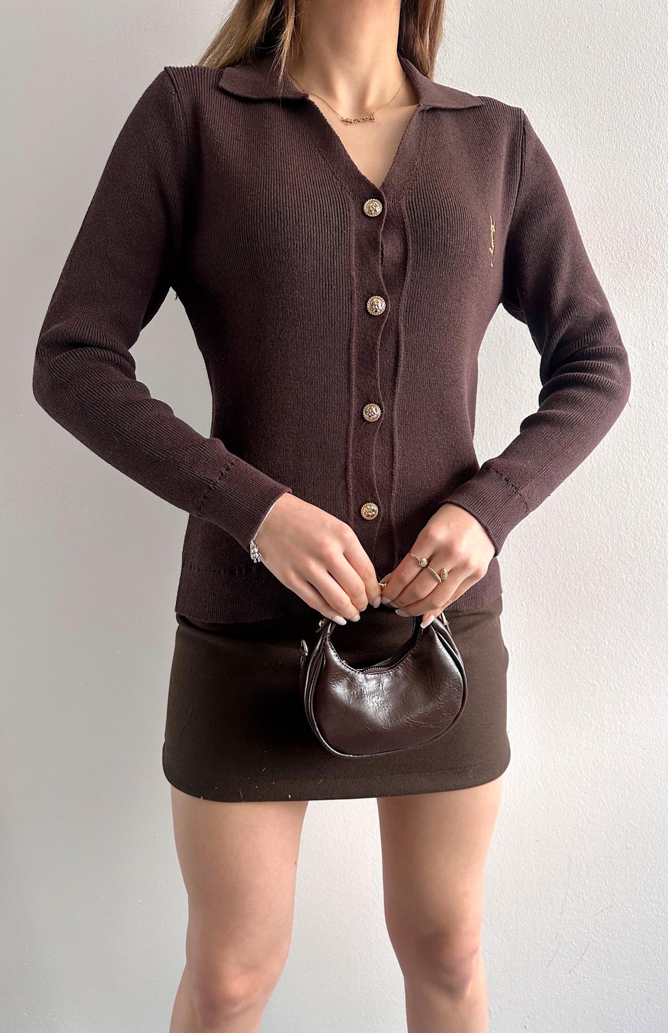 Sarı Düğmeli Otel KAHVERENGİ