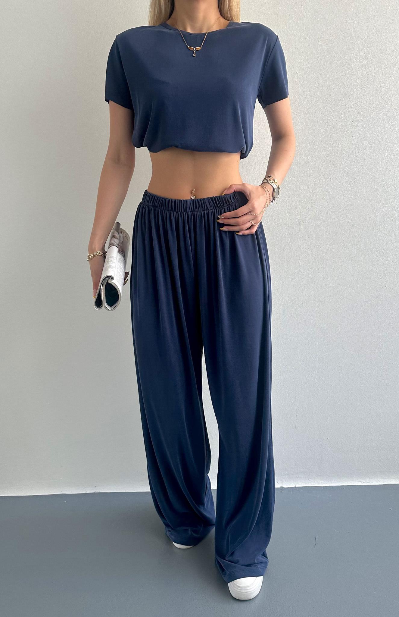 Dikişsiz Beli Lastikli Geniş Paça Pantolon LACİVERT