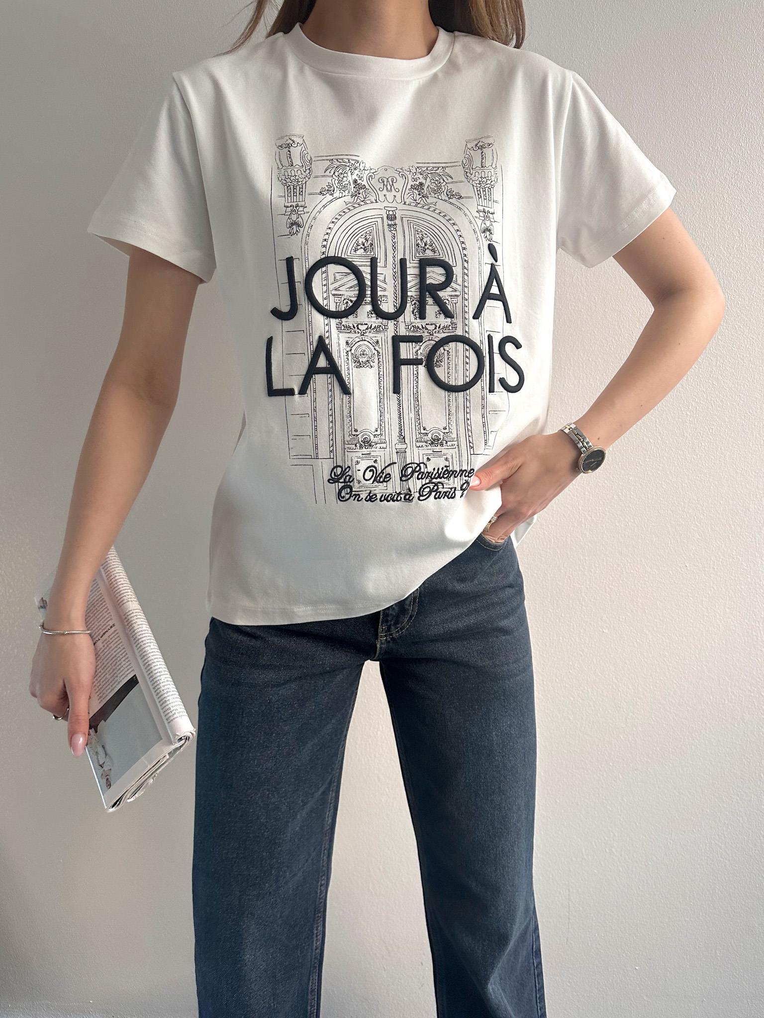 Baskı Ve Nakiş Detaylı Tshırt EKRU