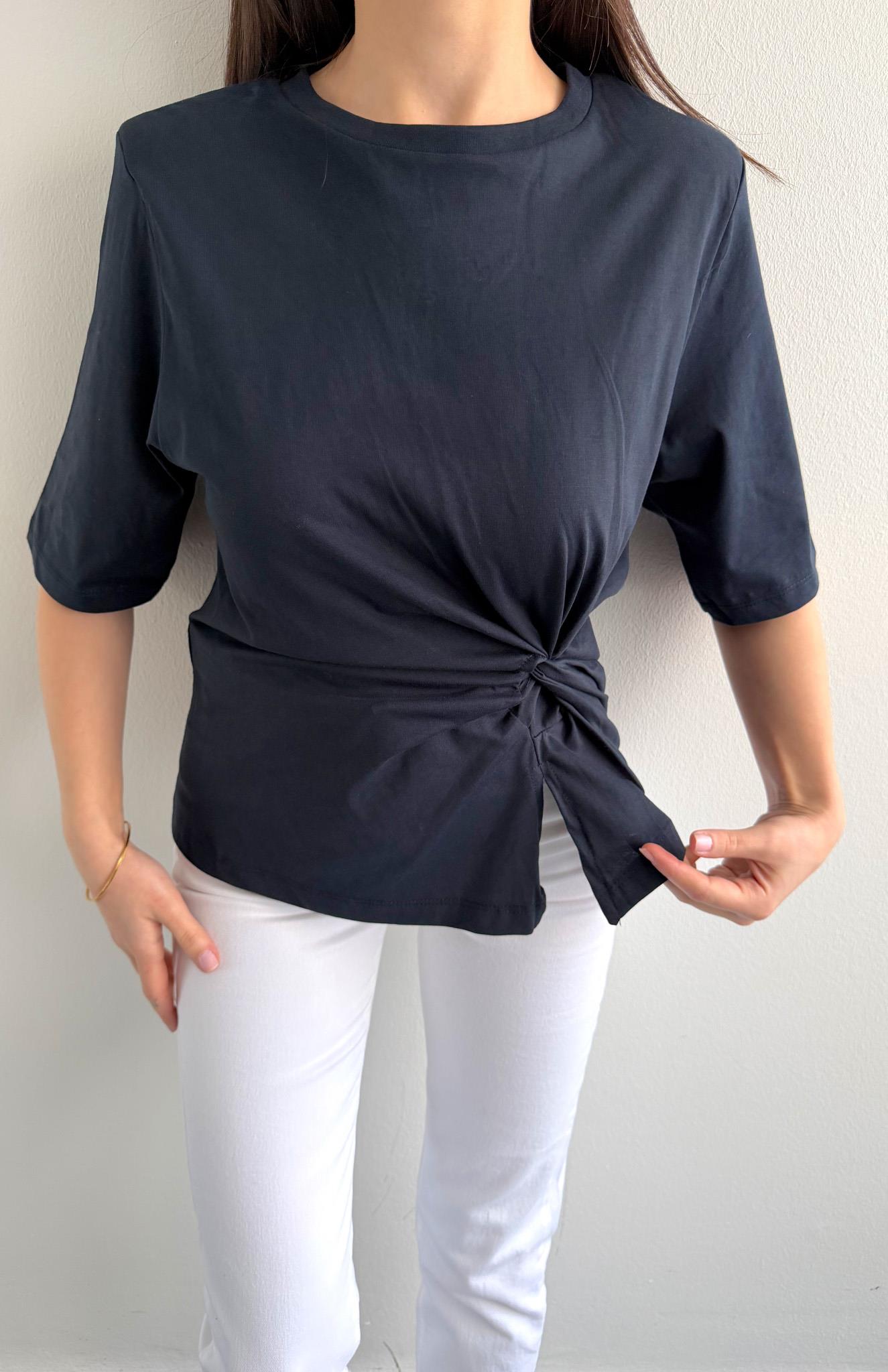 Omzu Vatkalı Yanı Düğümlü T-shirt LACİVERT