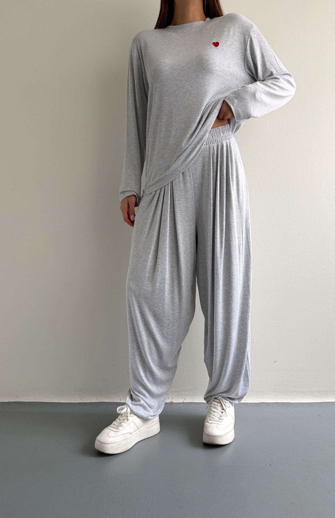 Kalp Nakiş Örme Bluz Pantolon Takım GRİ