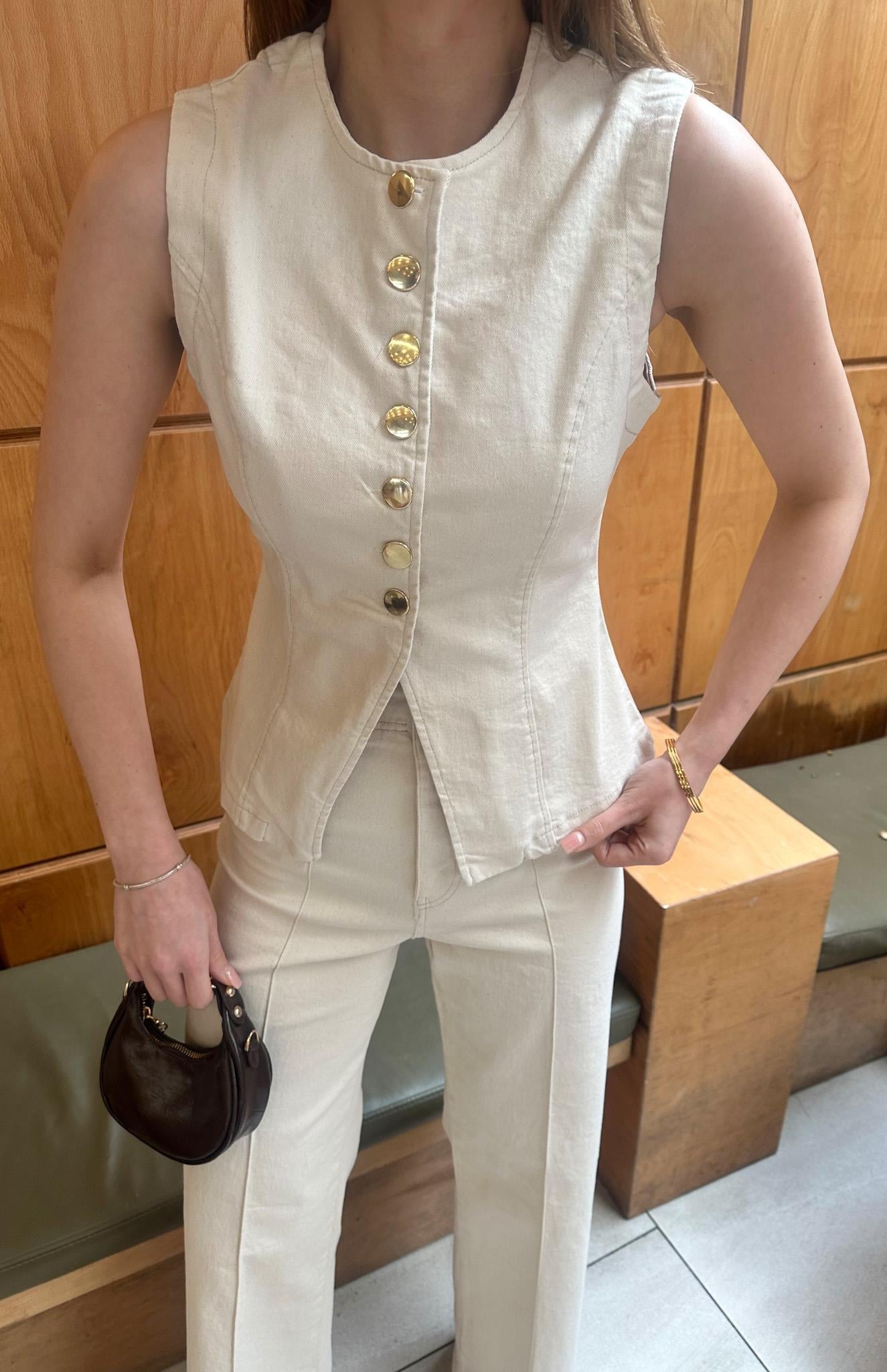 Önü Üçgen Yelek BEJ