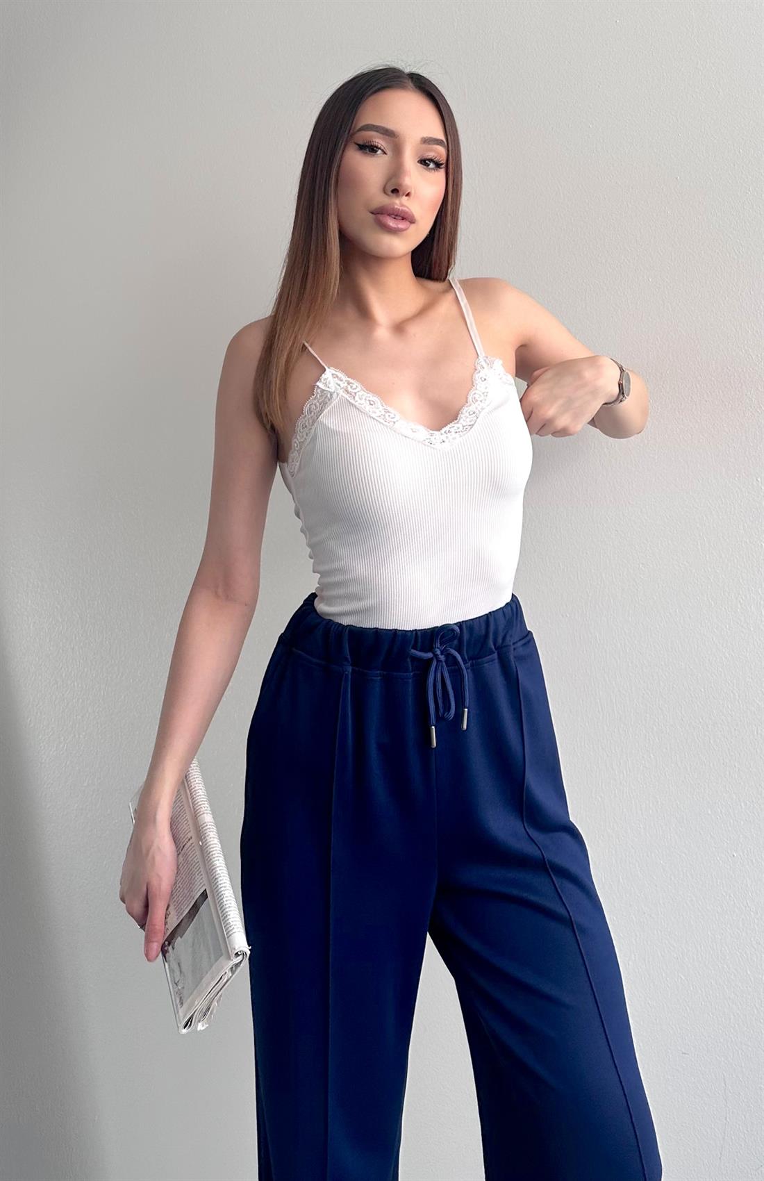 V Yaka Dantelli Askılı Atlet EKRU