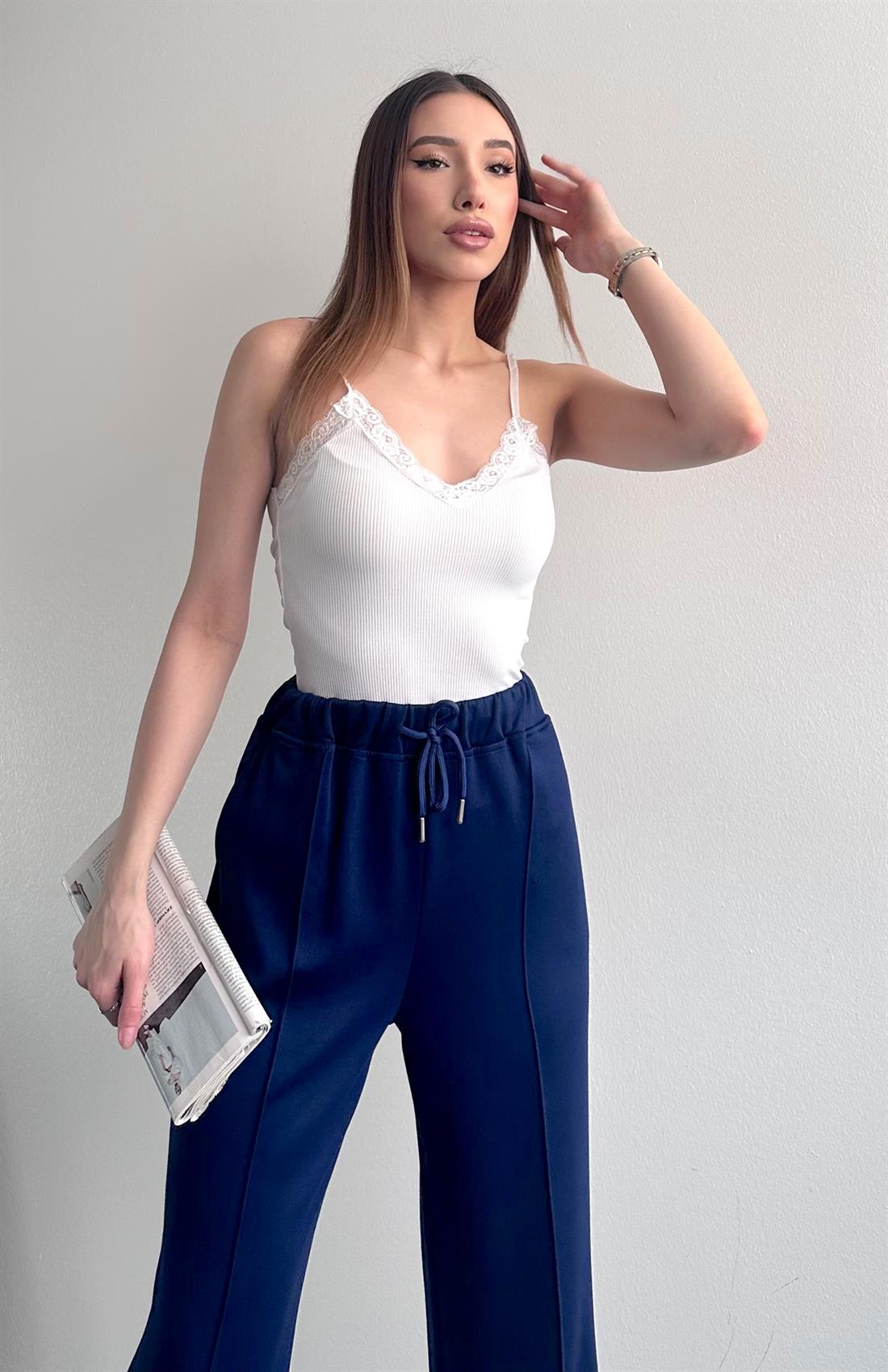 V Yaka Dantelli Askılı Atlet EKRU