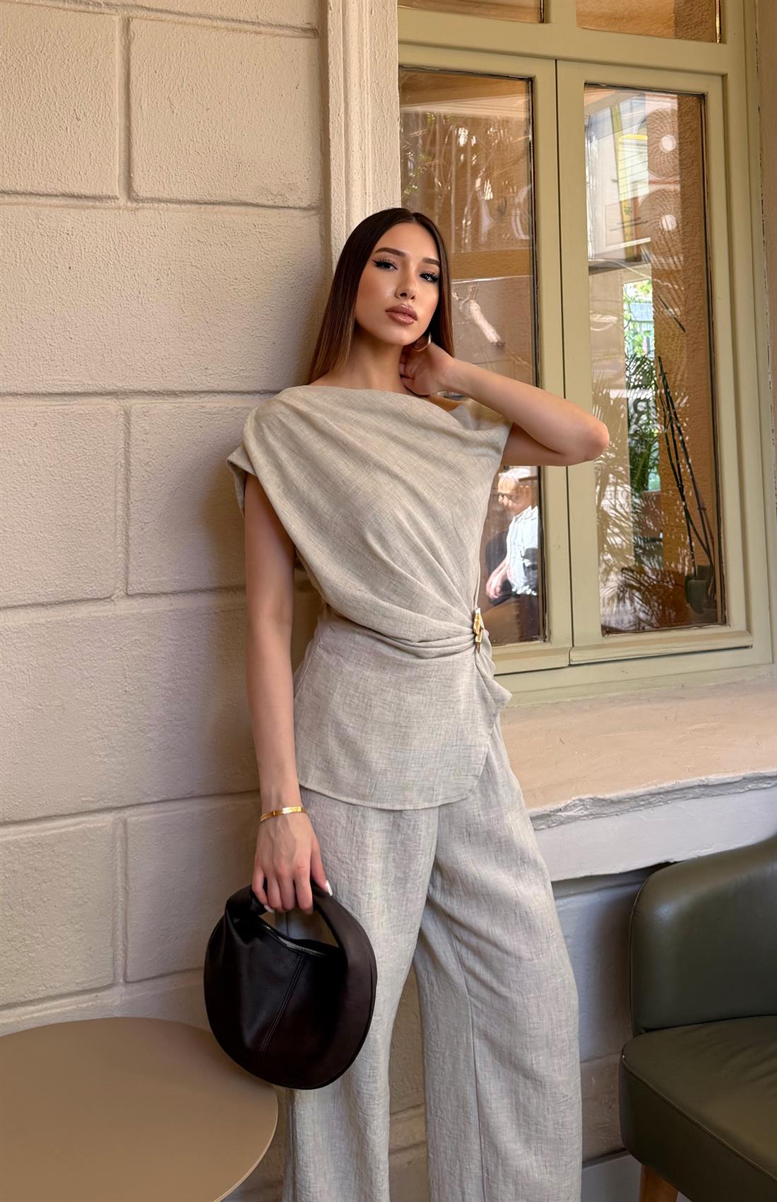 Aksesuar Detaylı Bluz NATURAL